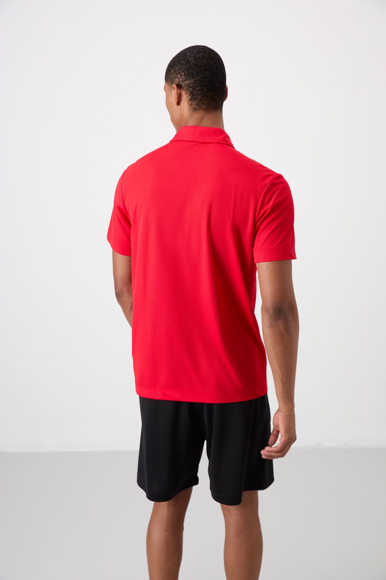 TOMMY Men's Colour-Blocked Polo T-Shirt 5