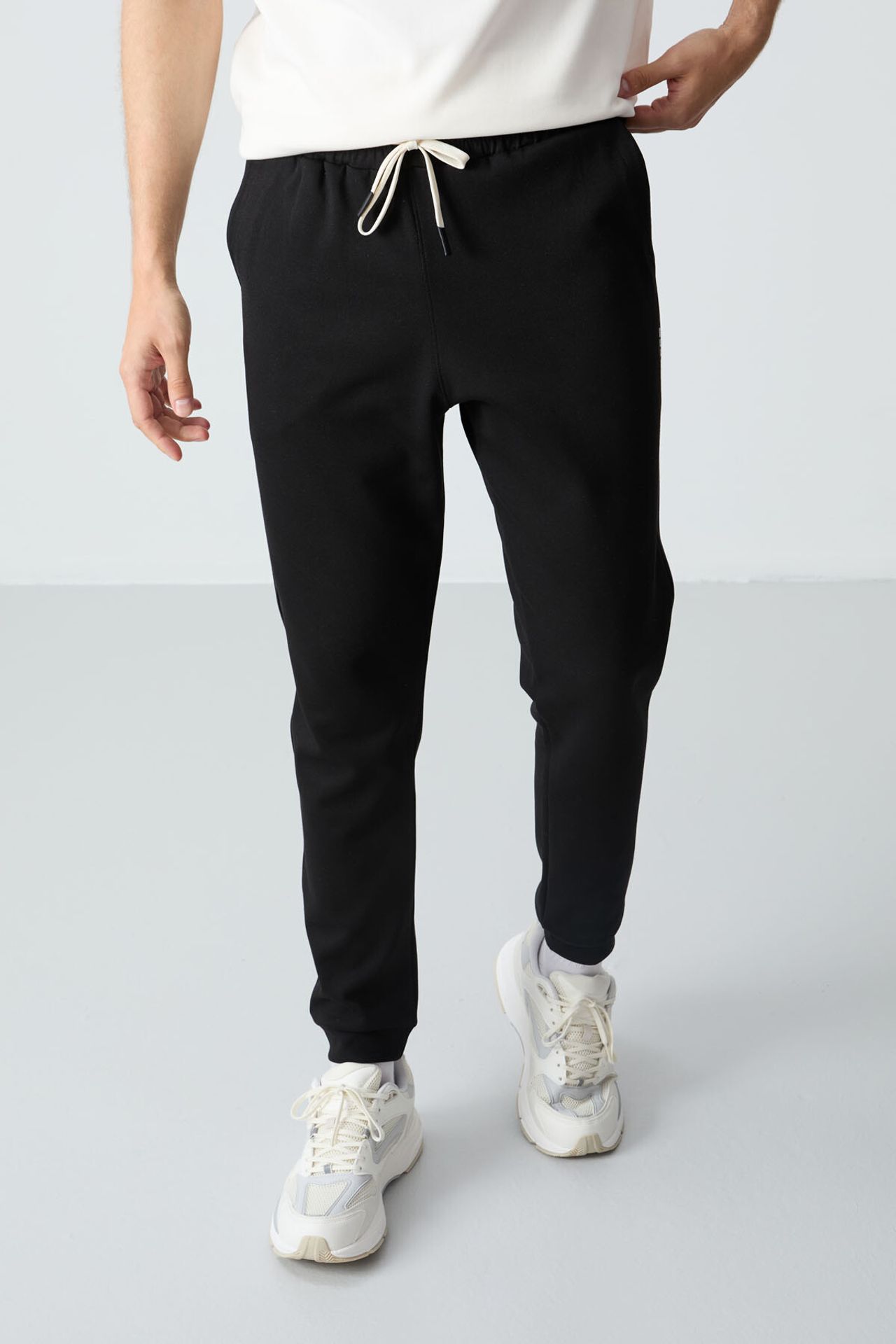 TOMMY Men's Oversized T-shirt And Pants Set 2