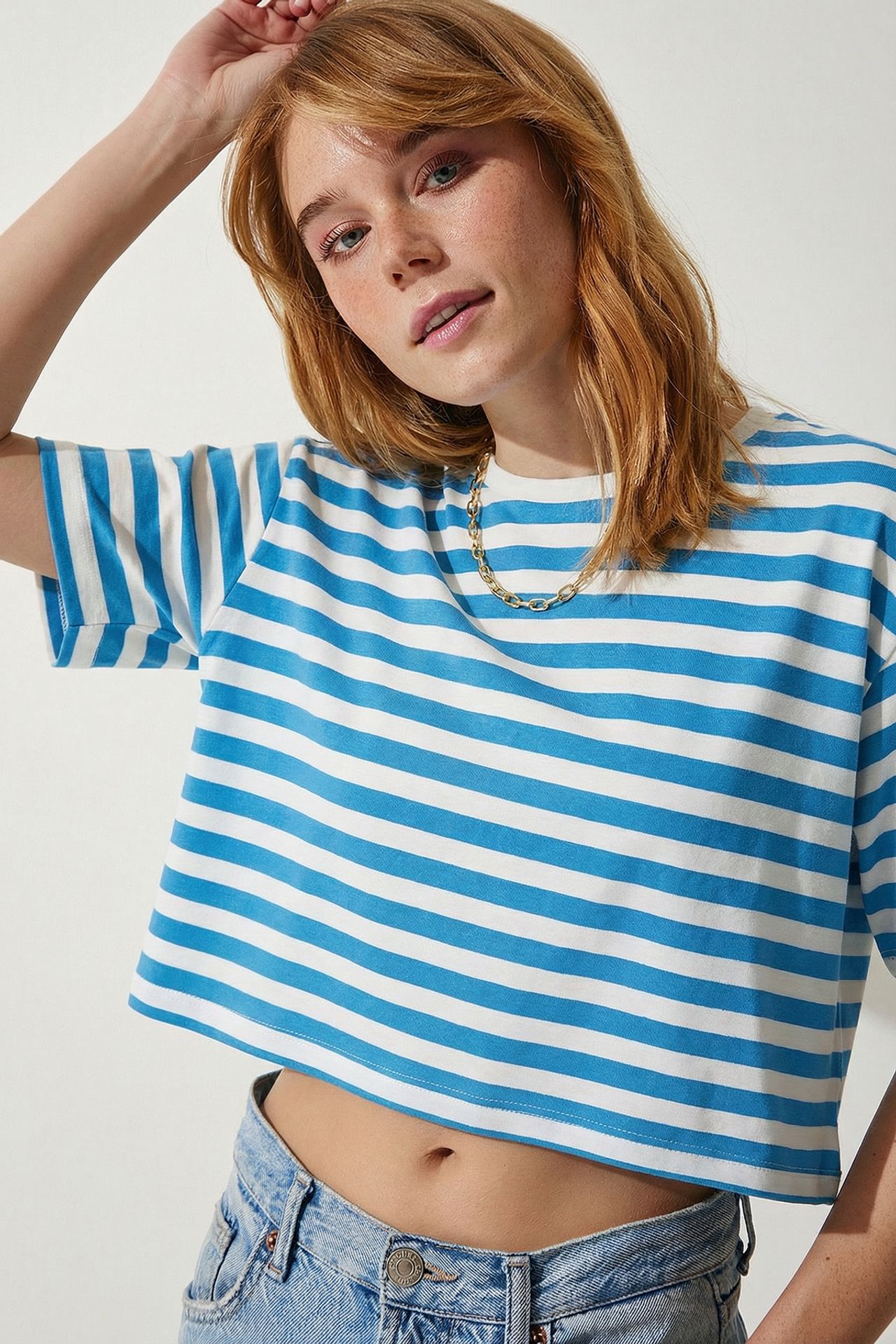ISTANBUL Oversized Striped Crop Crew-Neck T-Shirt 3