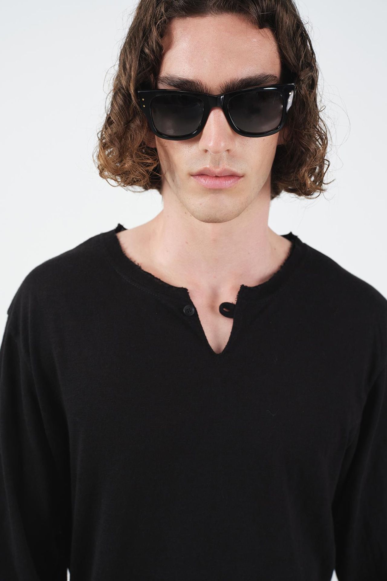 GIESTO Solid Crew Neck Long Sleeve Buttoned T-Shirt 4