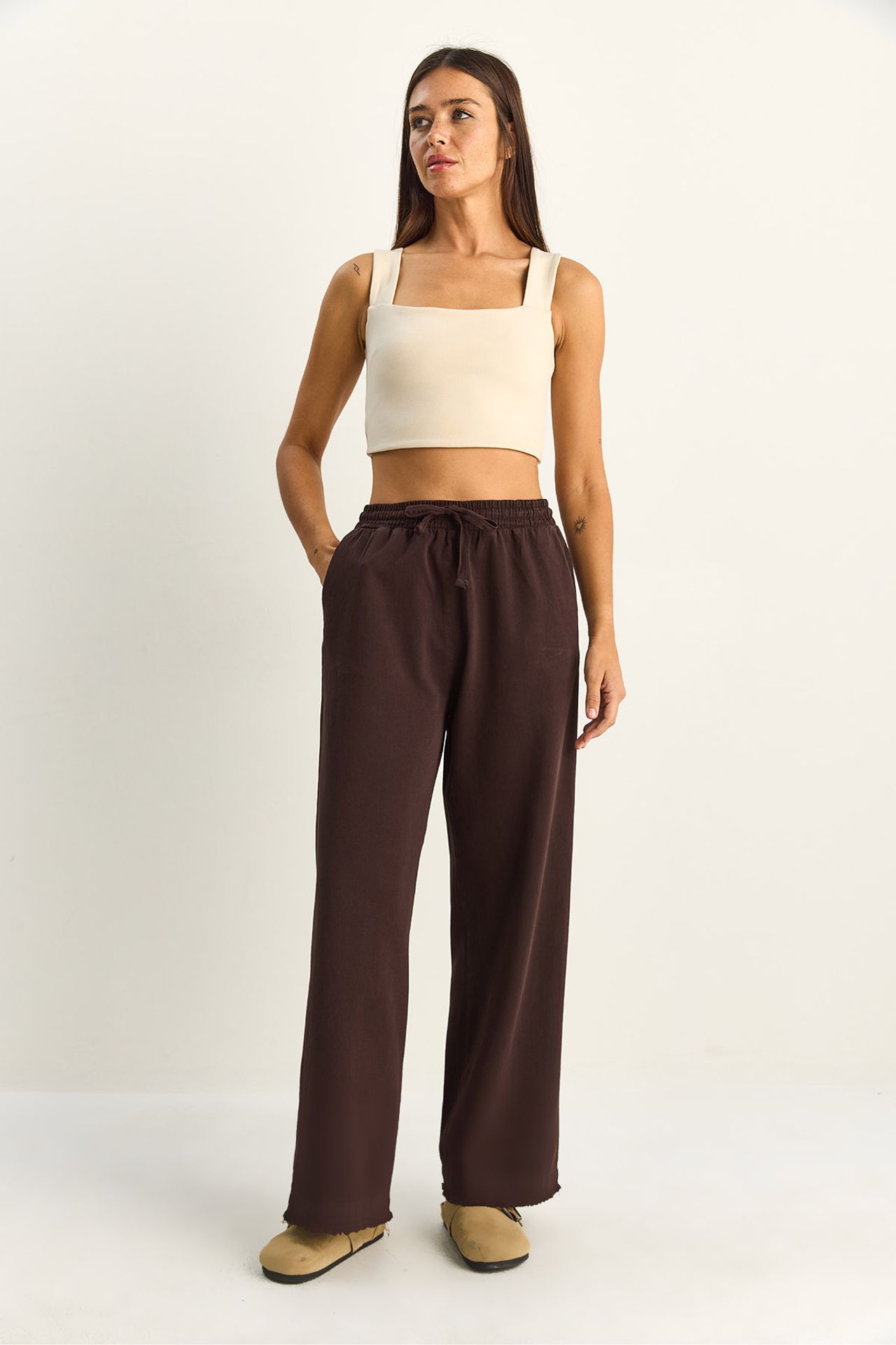 LUCCI Elastic Waist Straight Leg Pants 3