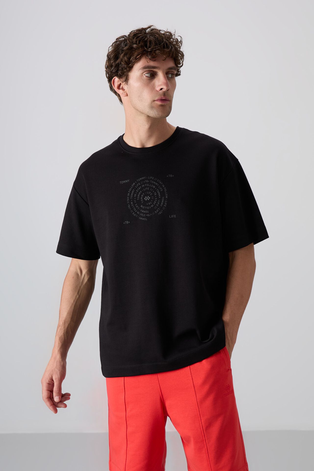 TOMMY Oversized Cotton-Blend Crew Neck T-Shirt 4