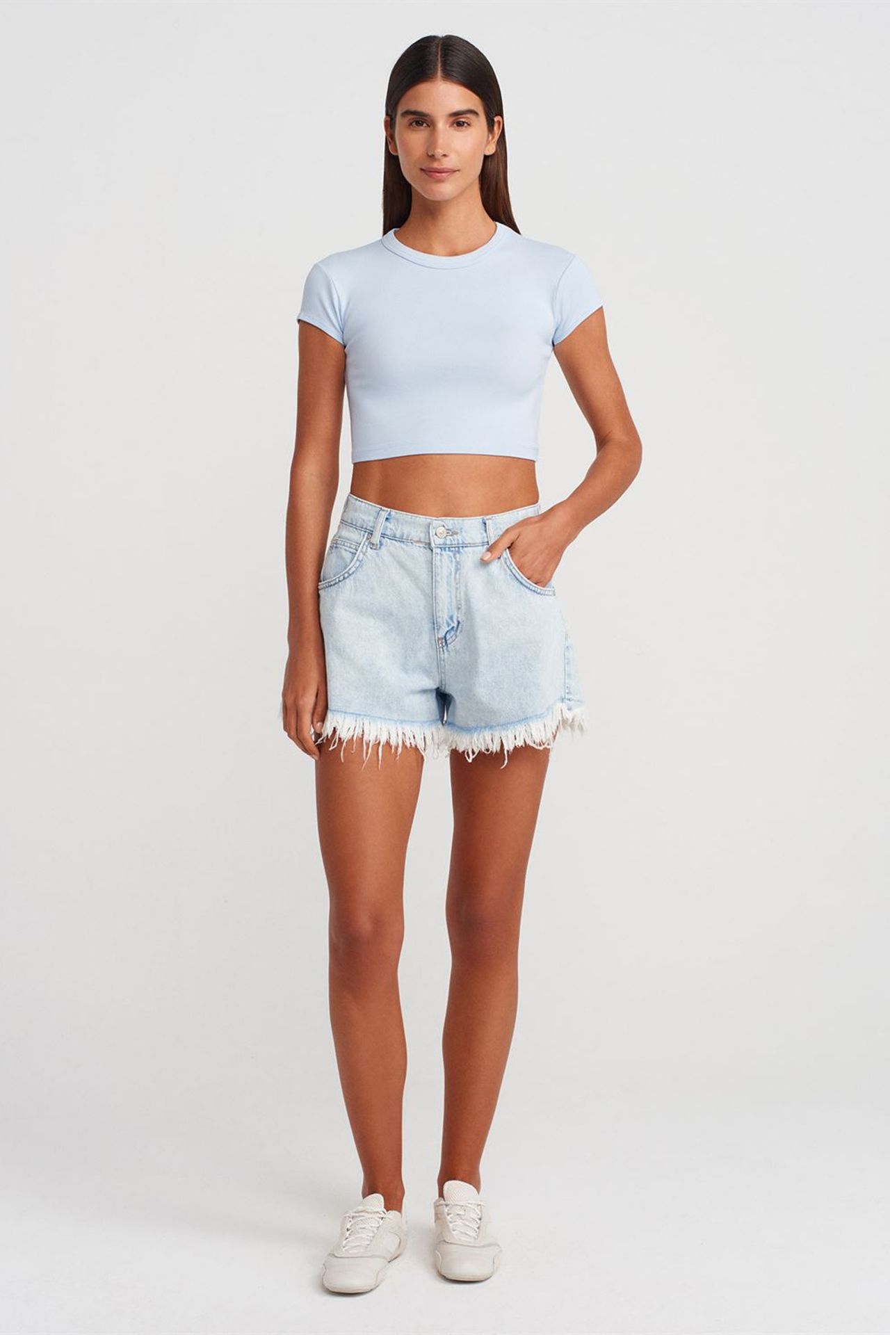 DILVIN Women's Slim Fit Crop Crew Neck T-Shirt 4