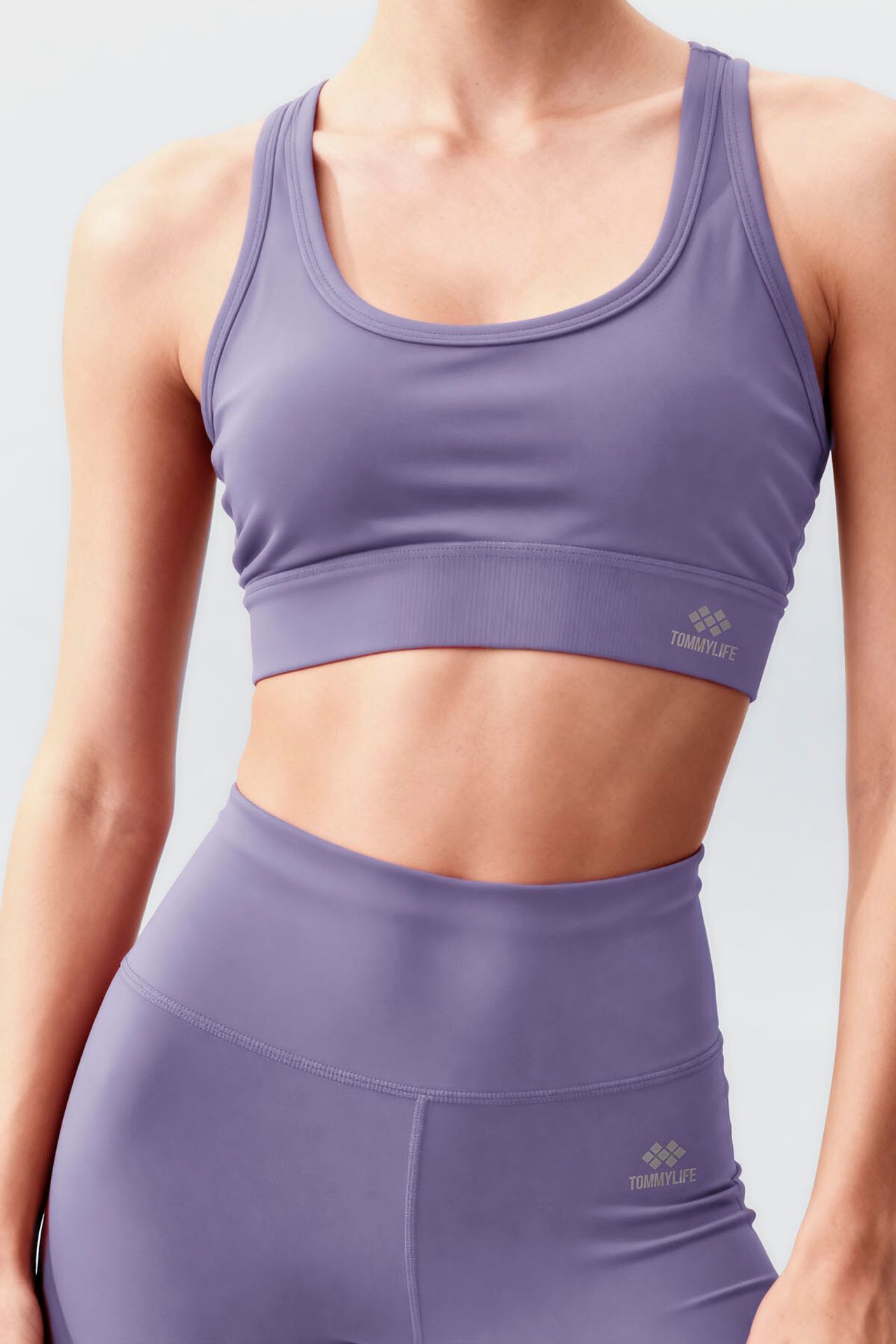 TOMMY Sleeveless Athletic Set With Leggings 4