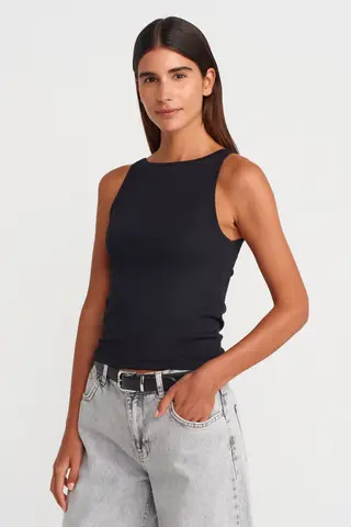 Siyah