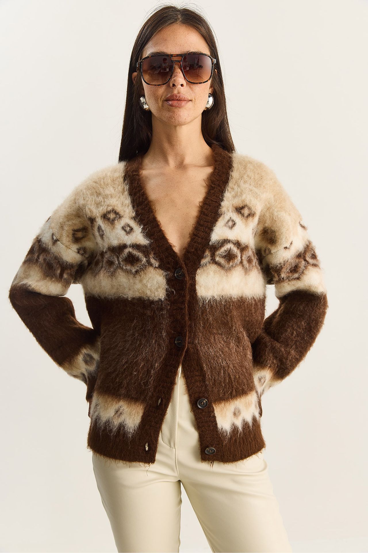 LUCCI Thick Ethnic Pattern V-neck Cardigan with Buttons 2