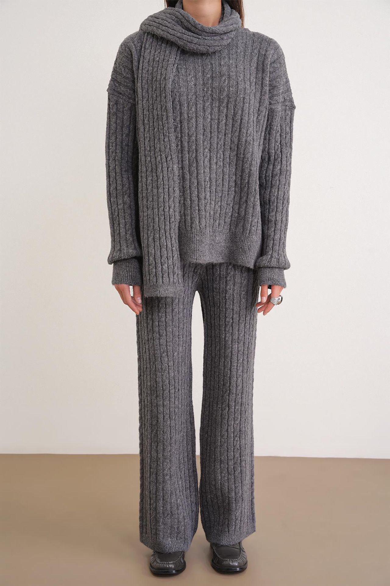 MIXRAY Oversized Hair Braid Patterned Knitwear Co-Ord Set 5
