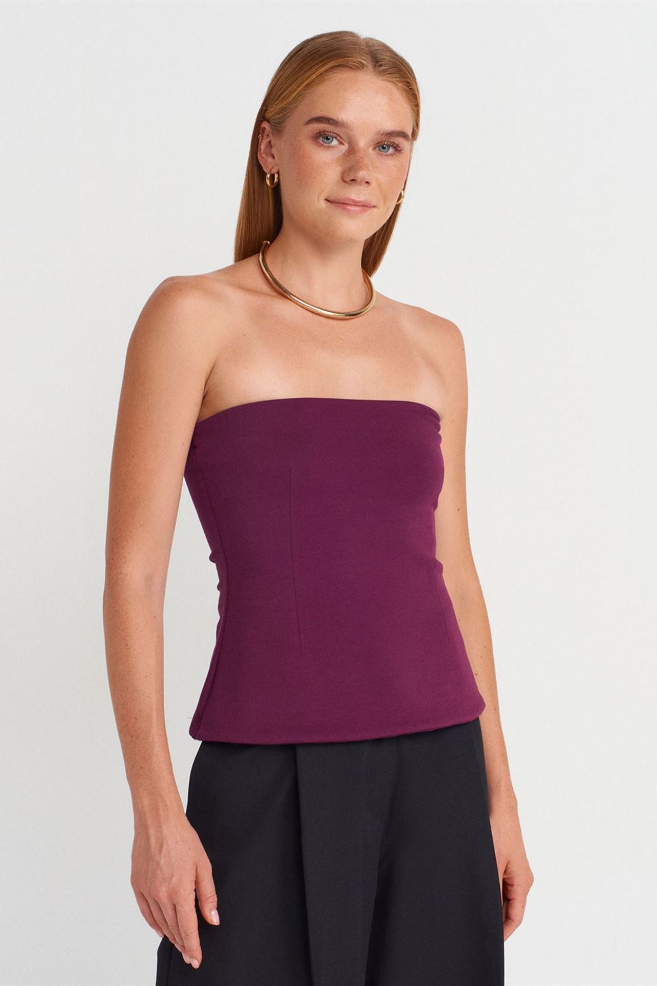 DILVIN Strapless Slim-fit Bandeau Blouse 1