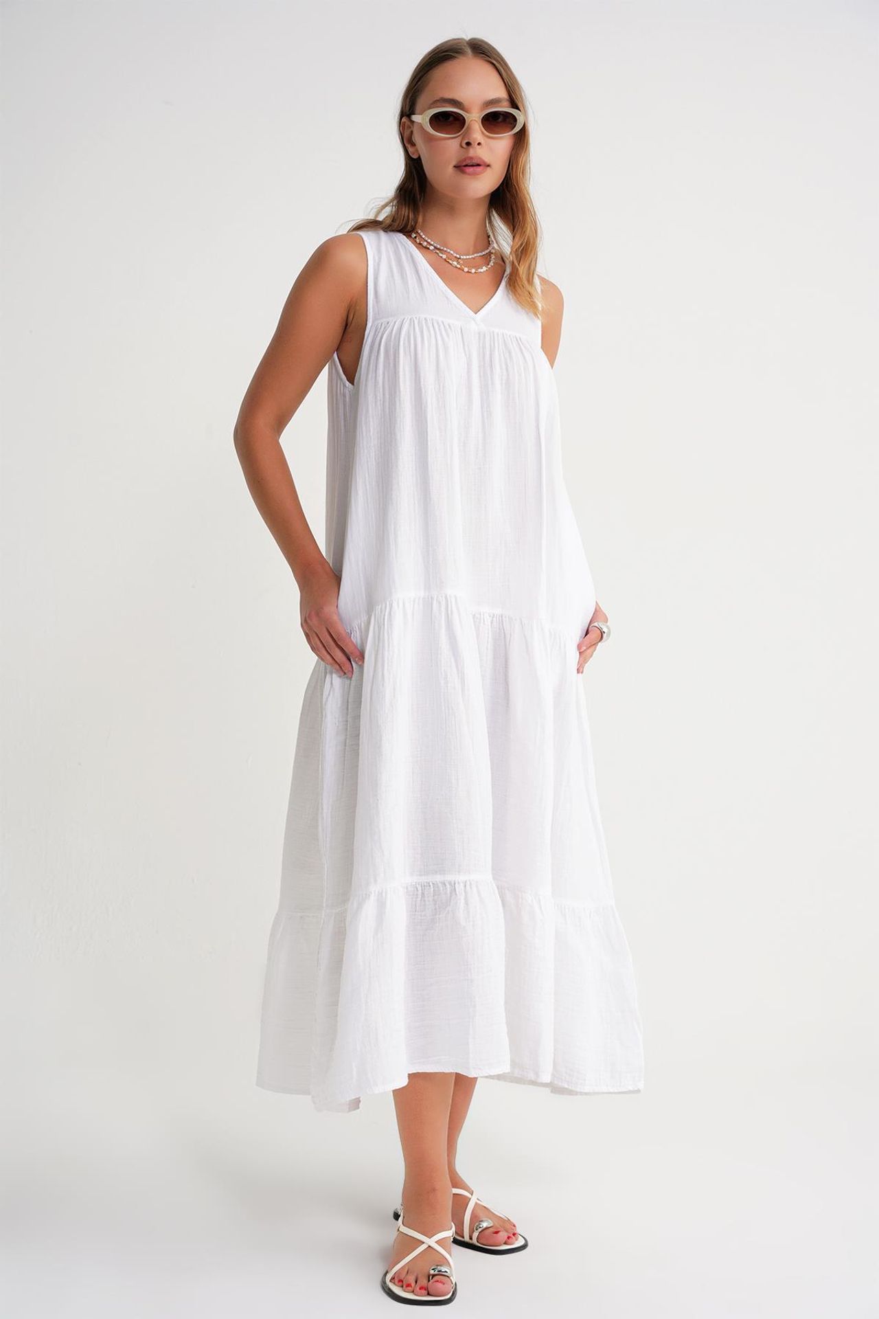 Mixray Sleeveless V-Neck Muslin Midi Dress with Pockets 3