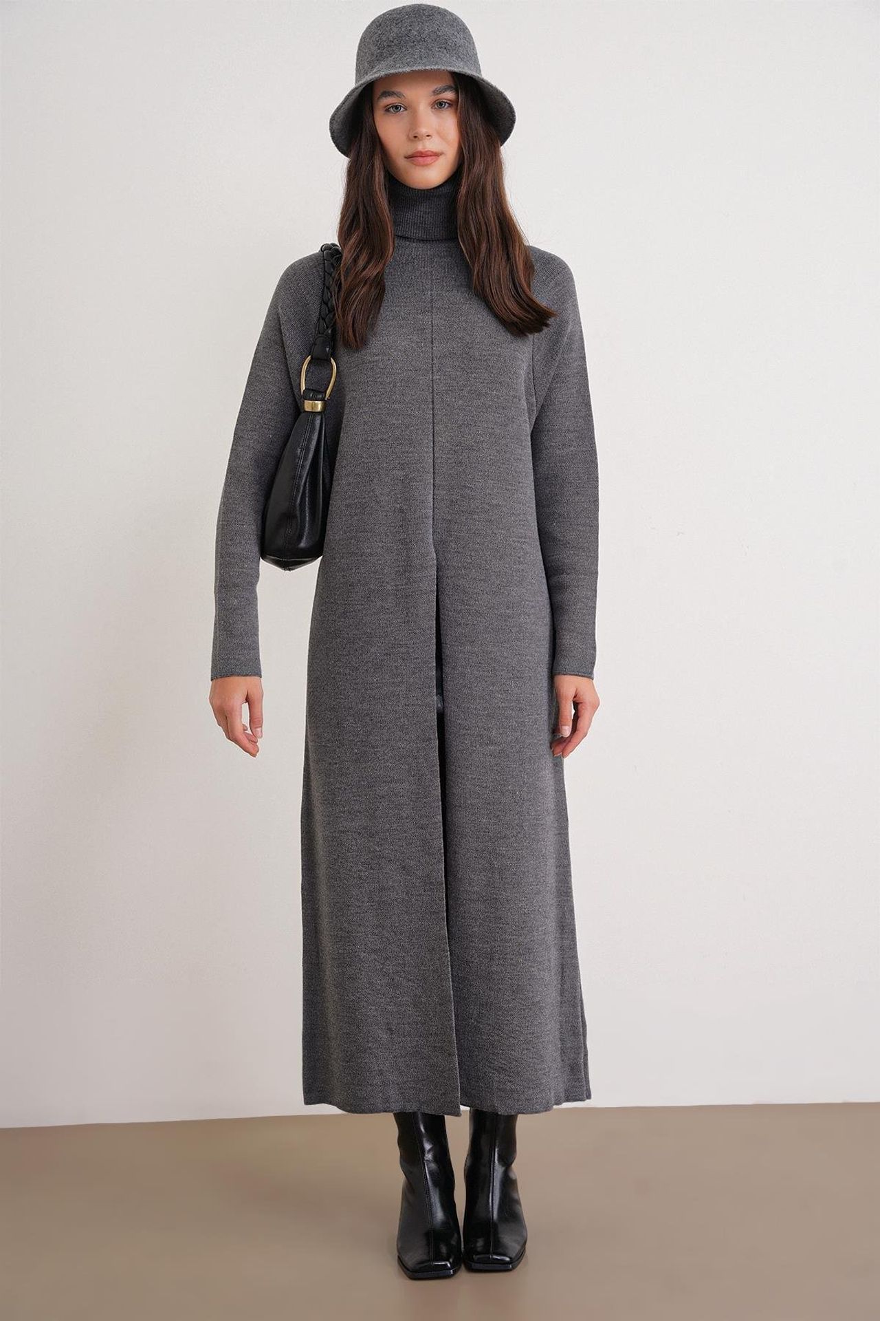MIXRAY Turtleneck Knit Maxi Dress with Slit 2