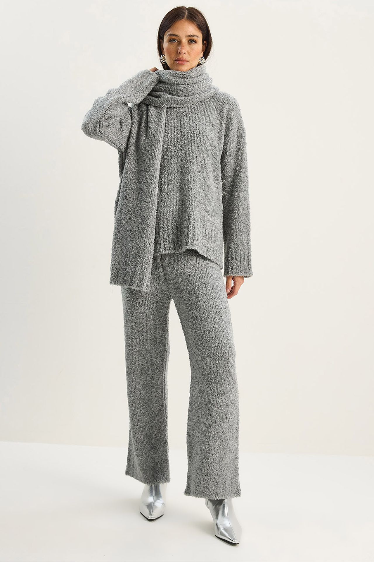 LUCCI Oversize Ribbed Knit Two-Piece Set 1