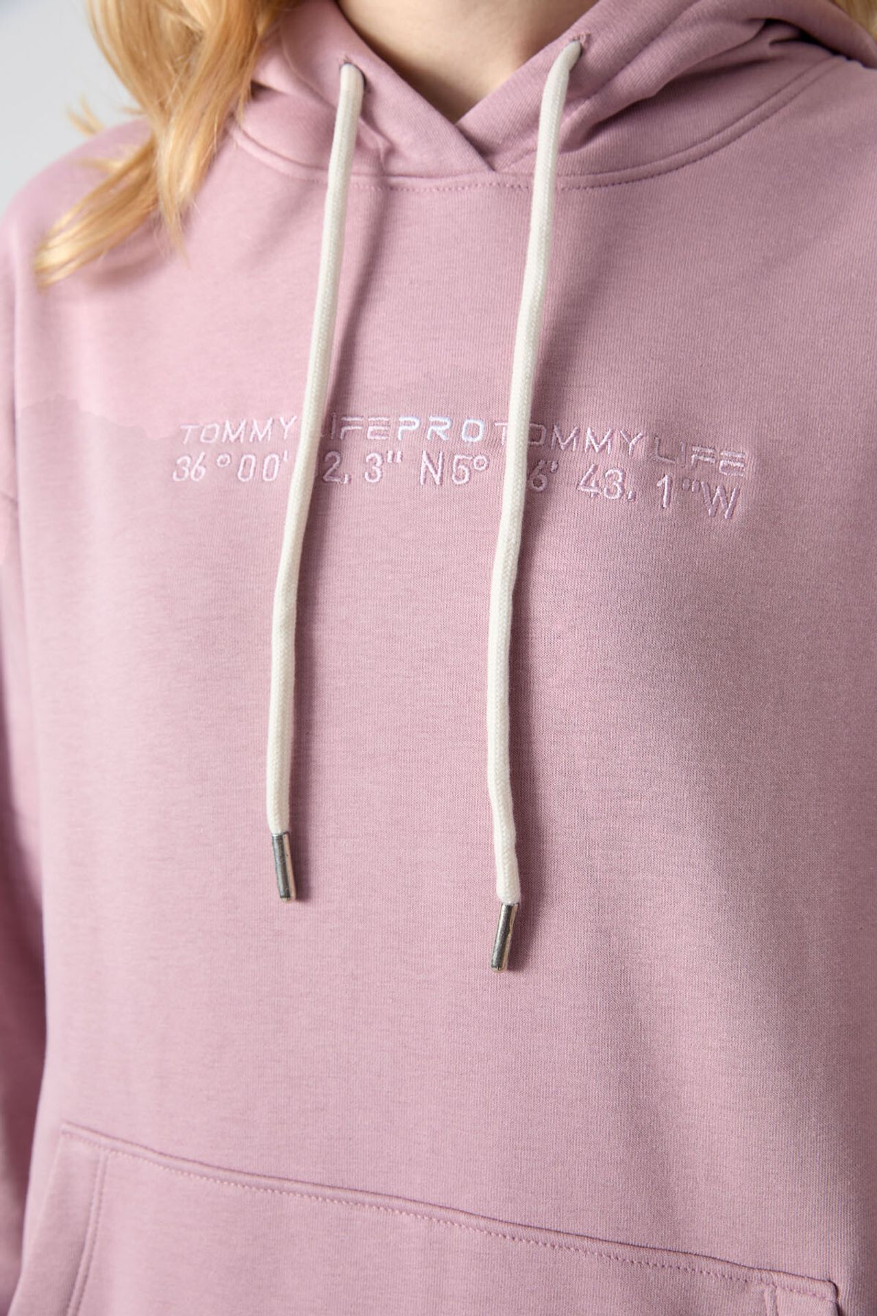 TOMMY Oversized Hooded Sweatshirt And Pants Set 3