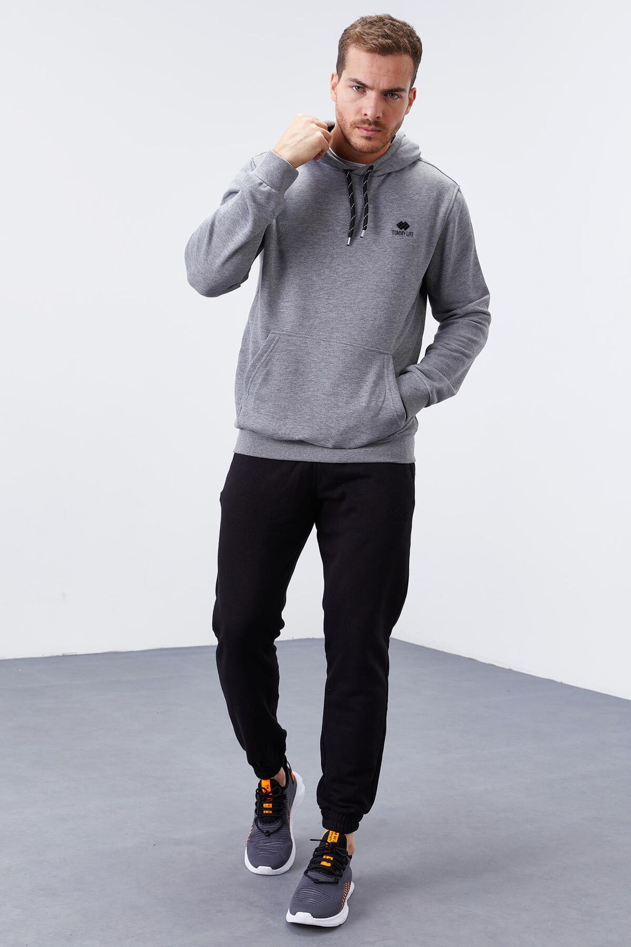 TOMMY Men's Solid Hooded Sweatshirt With Pocket 2