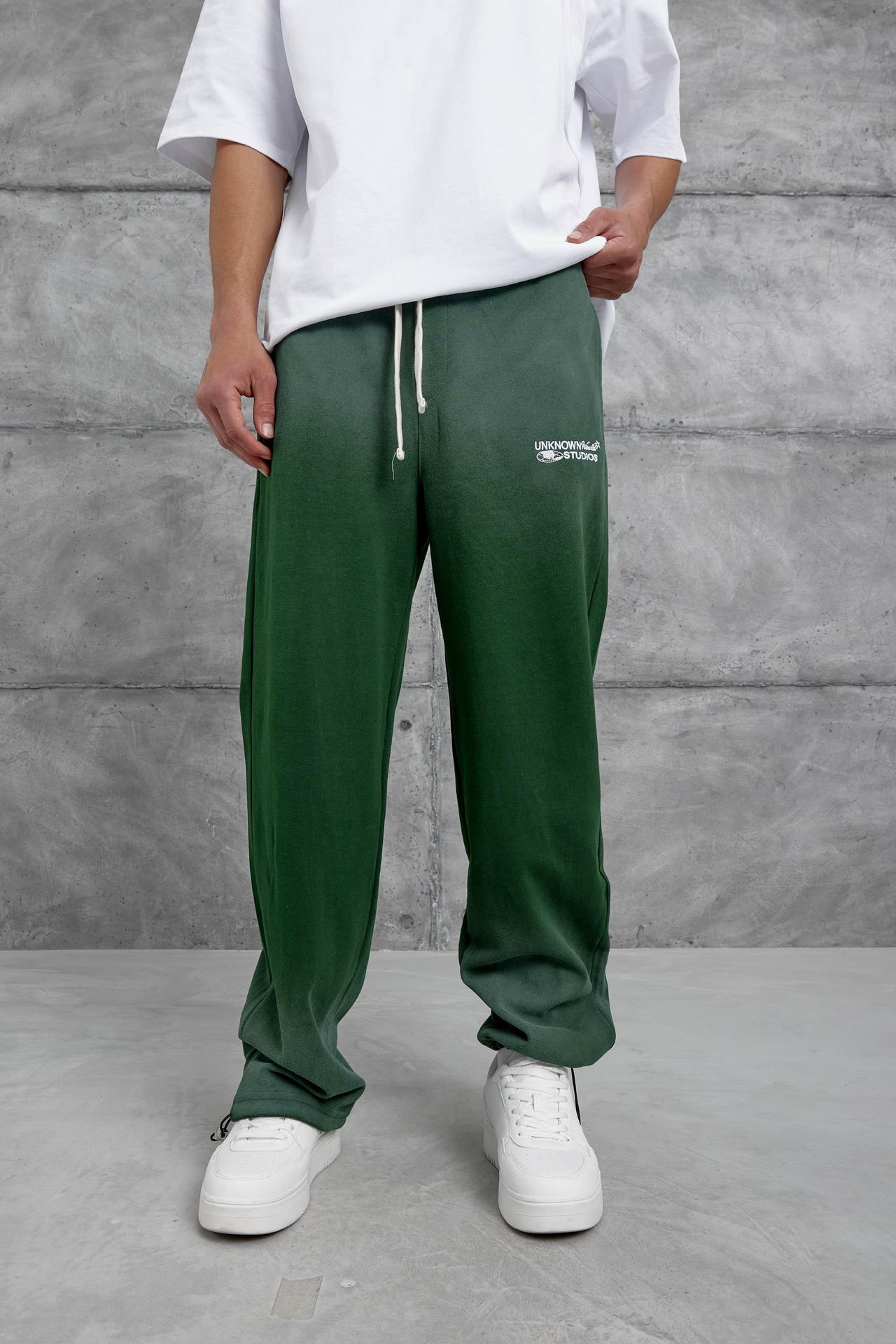 NOMARC Metin Baskılı Düz Paça Jogger Pantolon 2