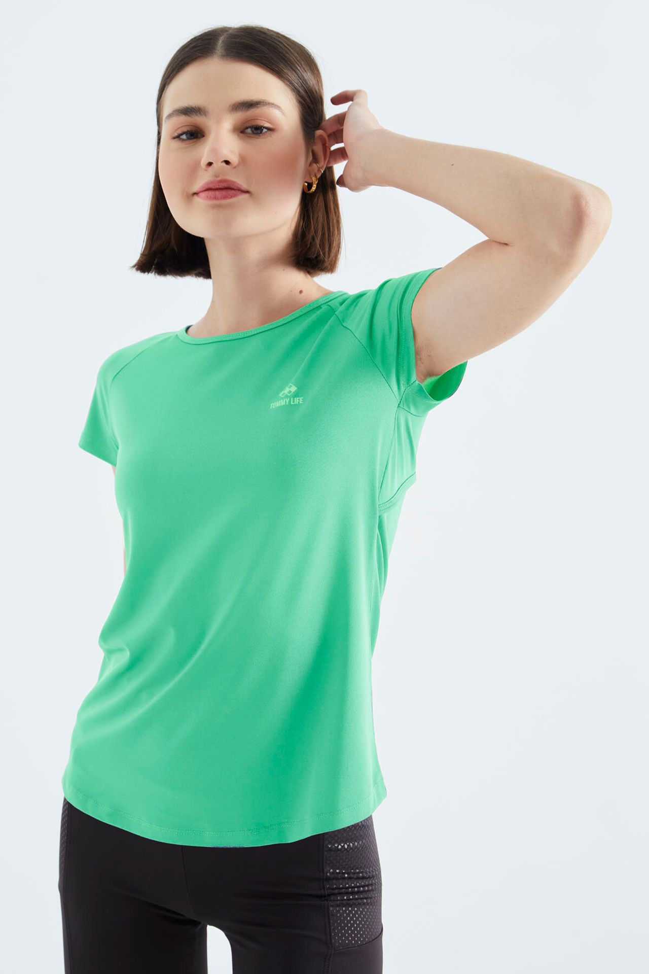 TOMMY Women's Short-Sleeve Crew Neck T-Shirt 4