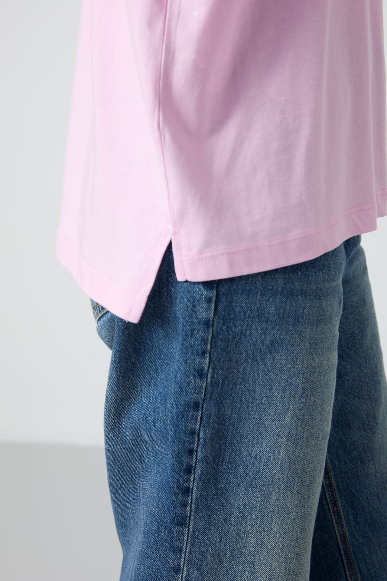 TOMMY Oversized Cotton-Modal Crew Neck T-Shirt 4