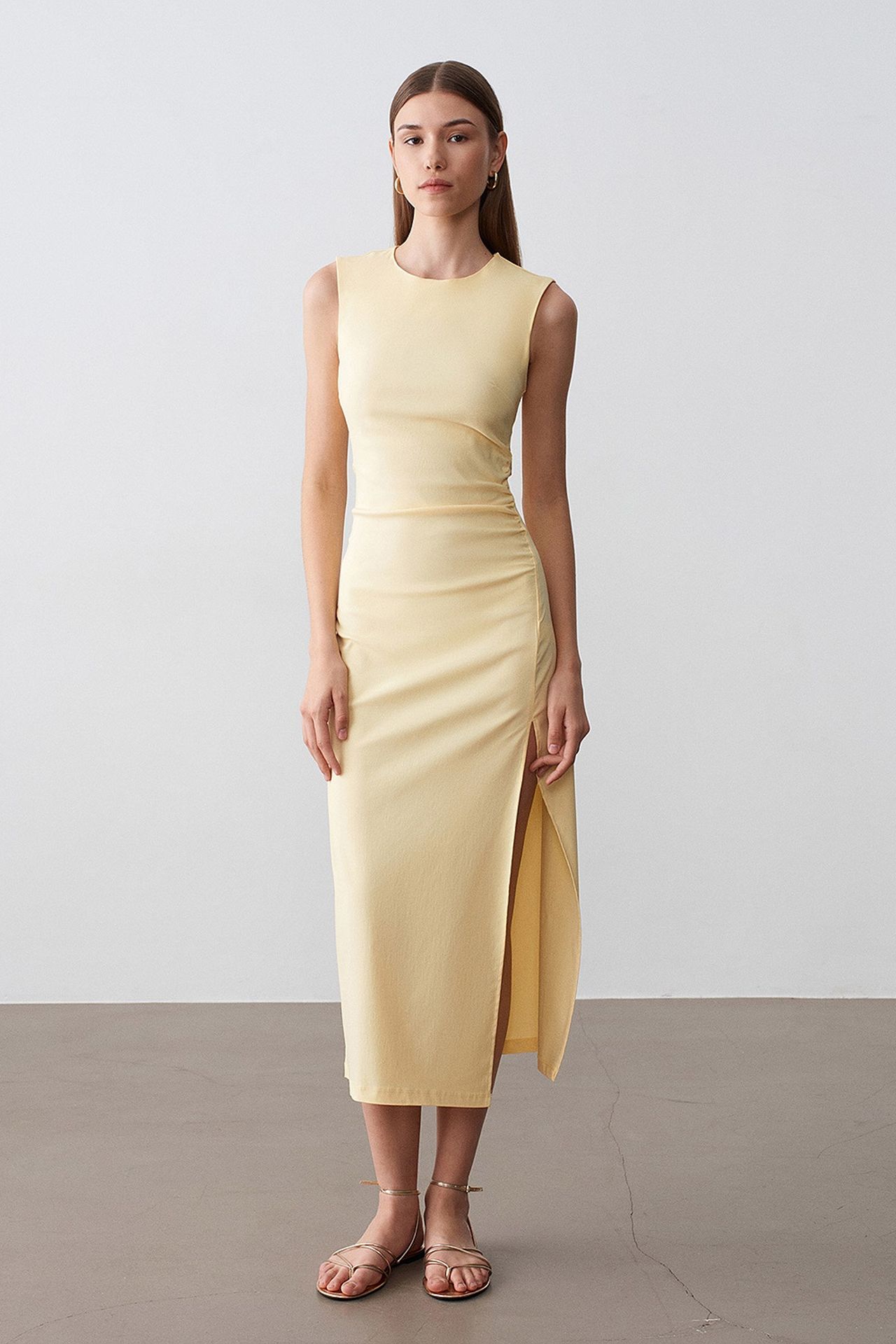 DILVIN Fitted Sleeveless Midi Dress With Slit 4