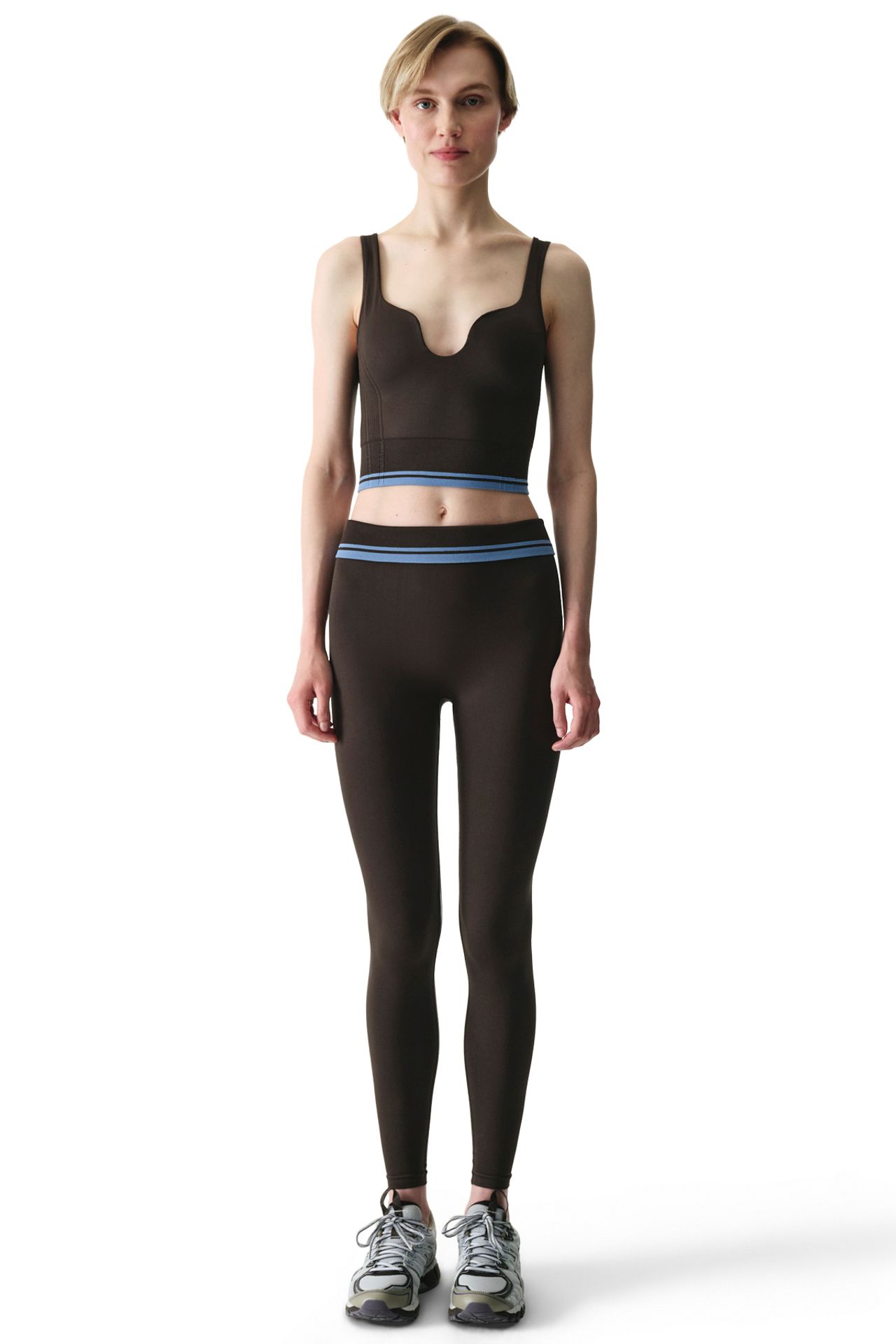 PENTI Seamless Heart Neckline Removable Padded Sports Bra 5