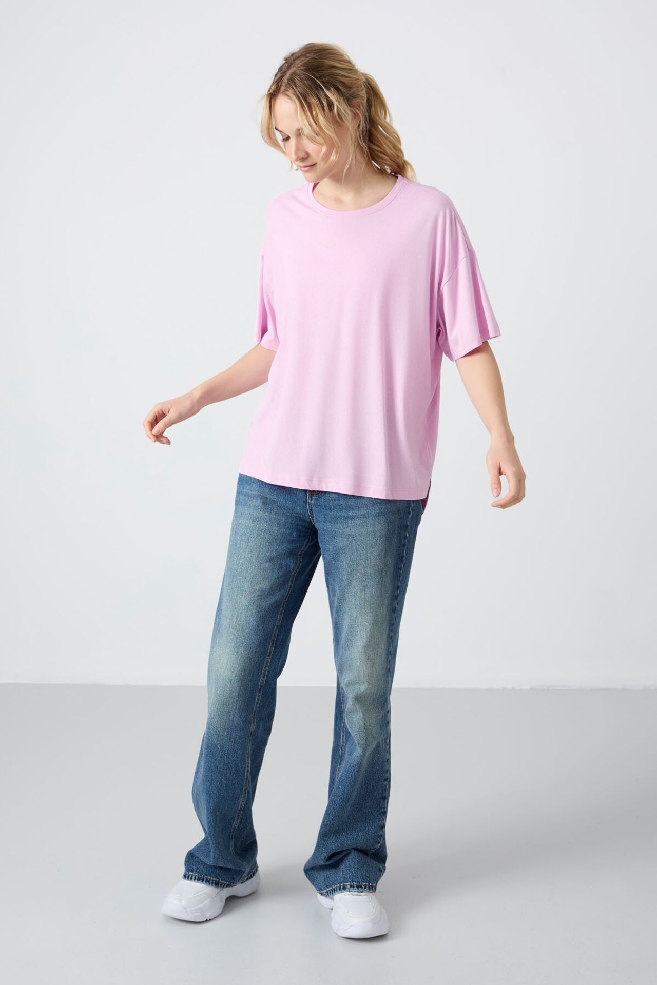 TOMMY Oversized Cotton-Modal Crew Neck T-Shirt 2