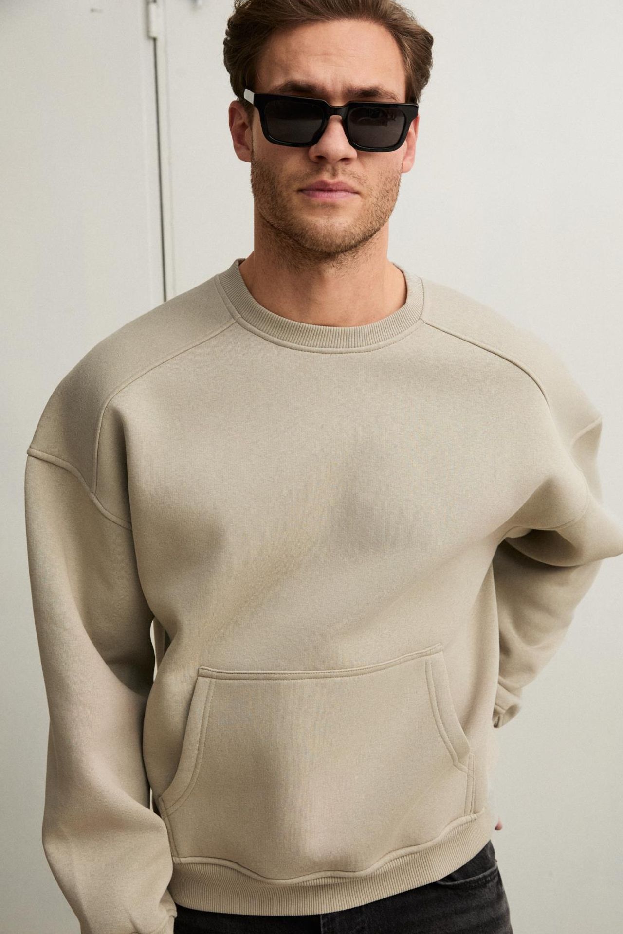 GRIMELANGE Crew Neck Pocket Sweatshirt 3