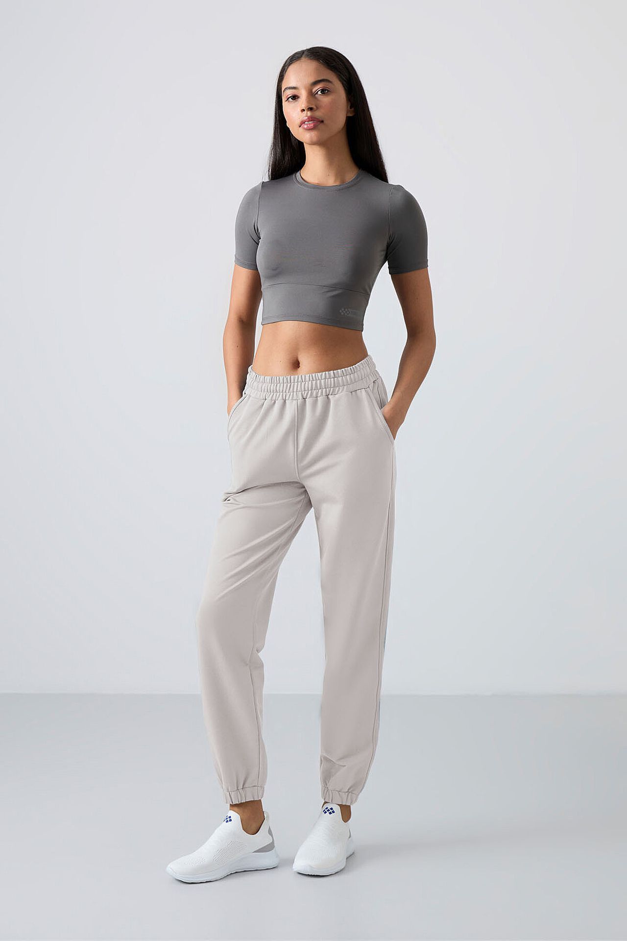 TOMMY Women's High-Waist Relaxed Fleece Joggers 2
