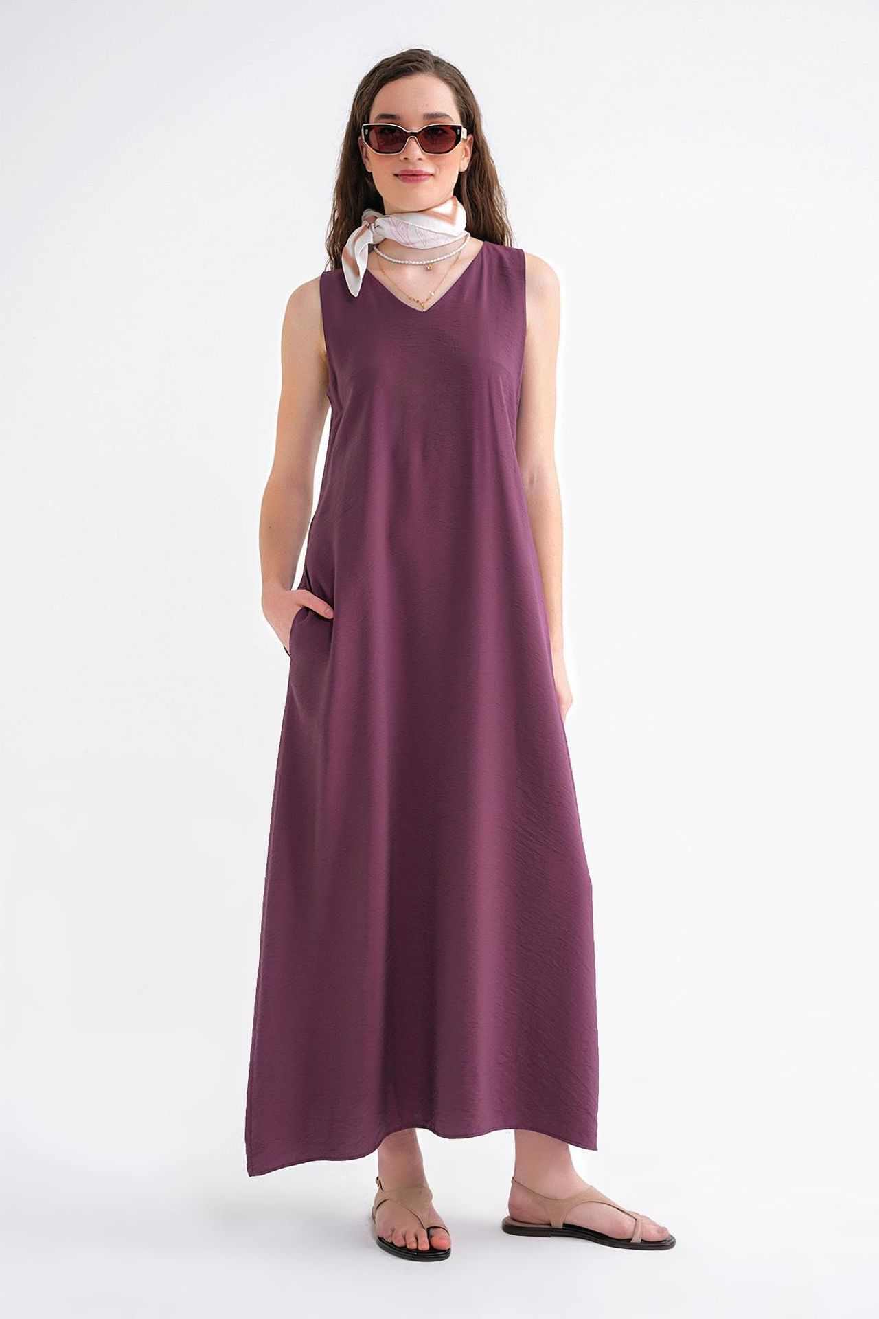 Mixray V-Neck Sleeveless Maxi Dress with Pockets 2