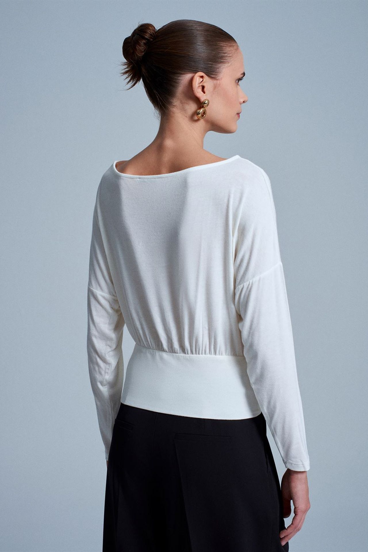 DILVIN Women's Relaxed Boat Neck Long Sleeve Blouse 2