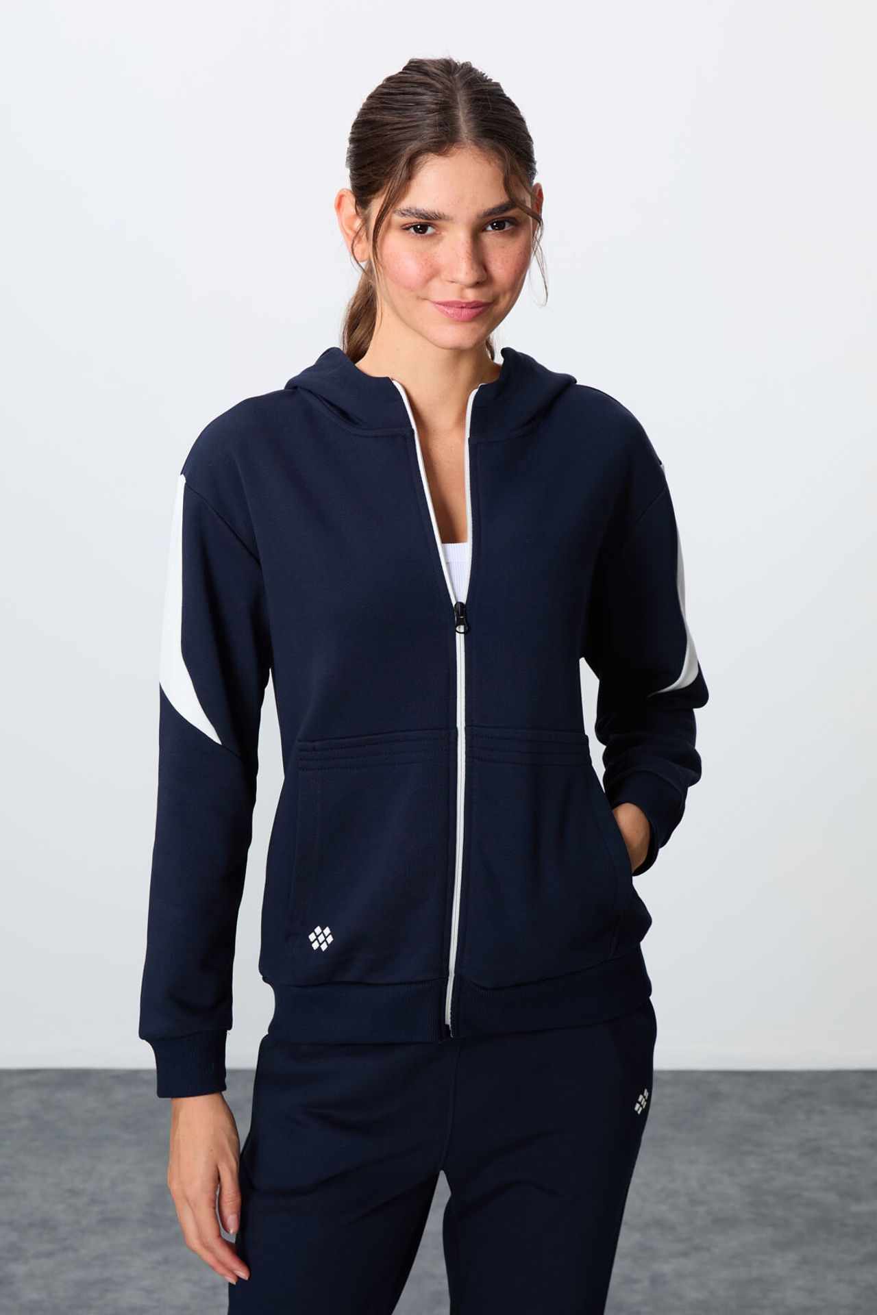 TOMMY Oversized Hooded Zip Sweatshirt And Pants Set 2
