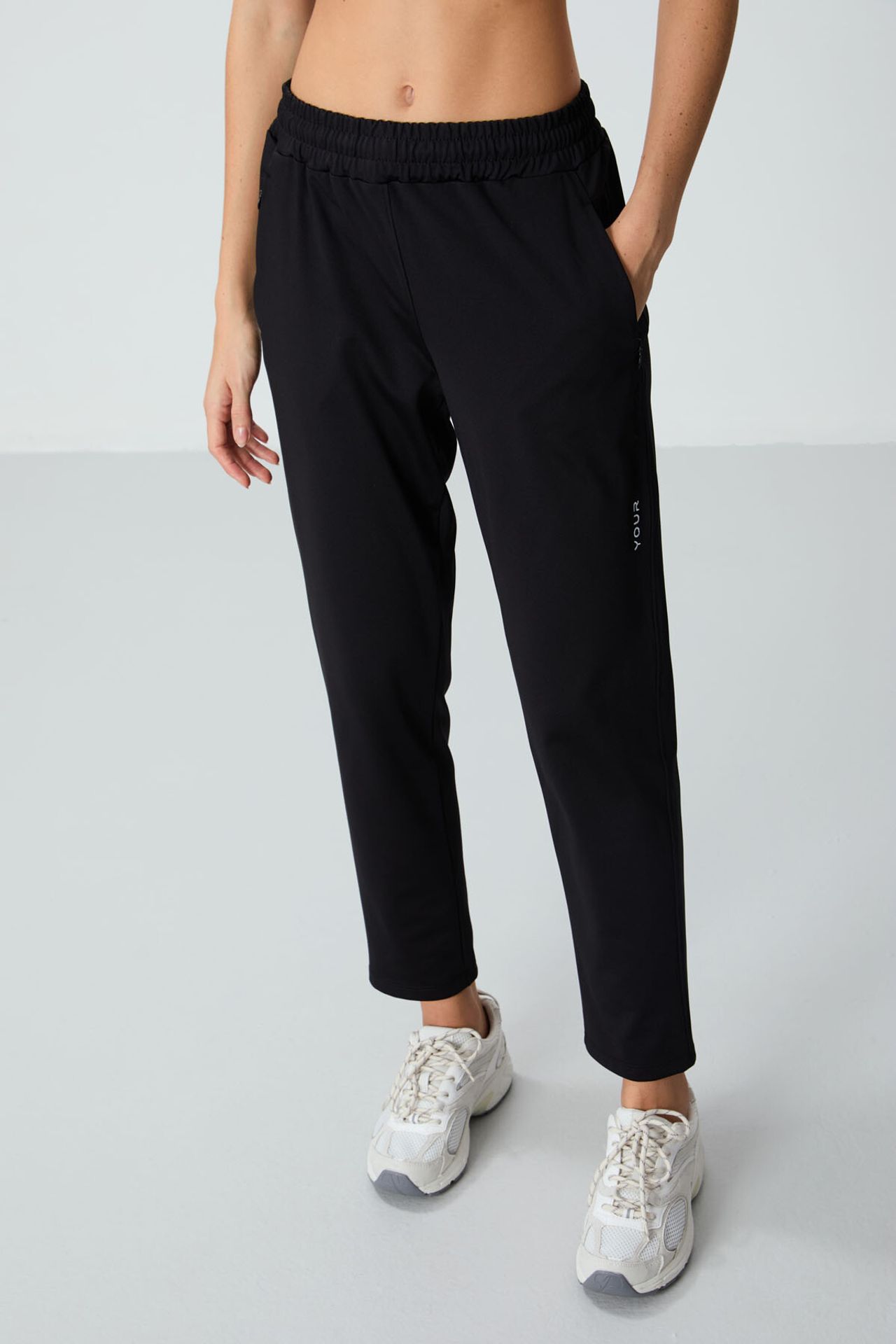 TOMMY Women’s Hooded Zip Sweatshirt And Pants Set 3