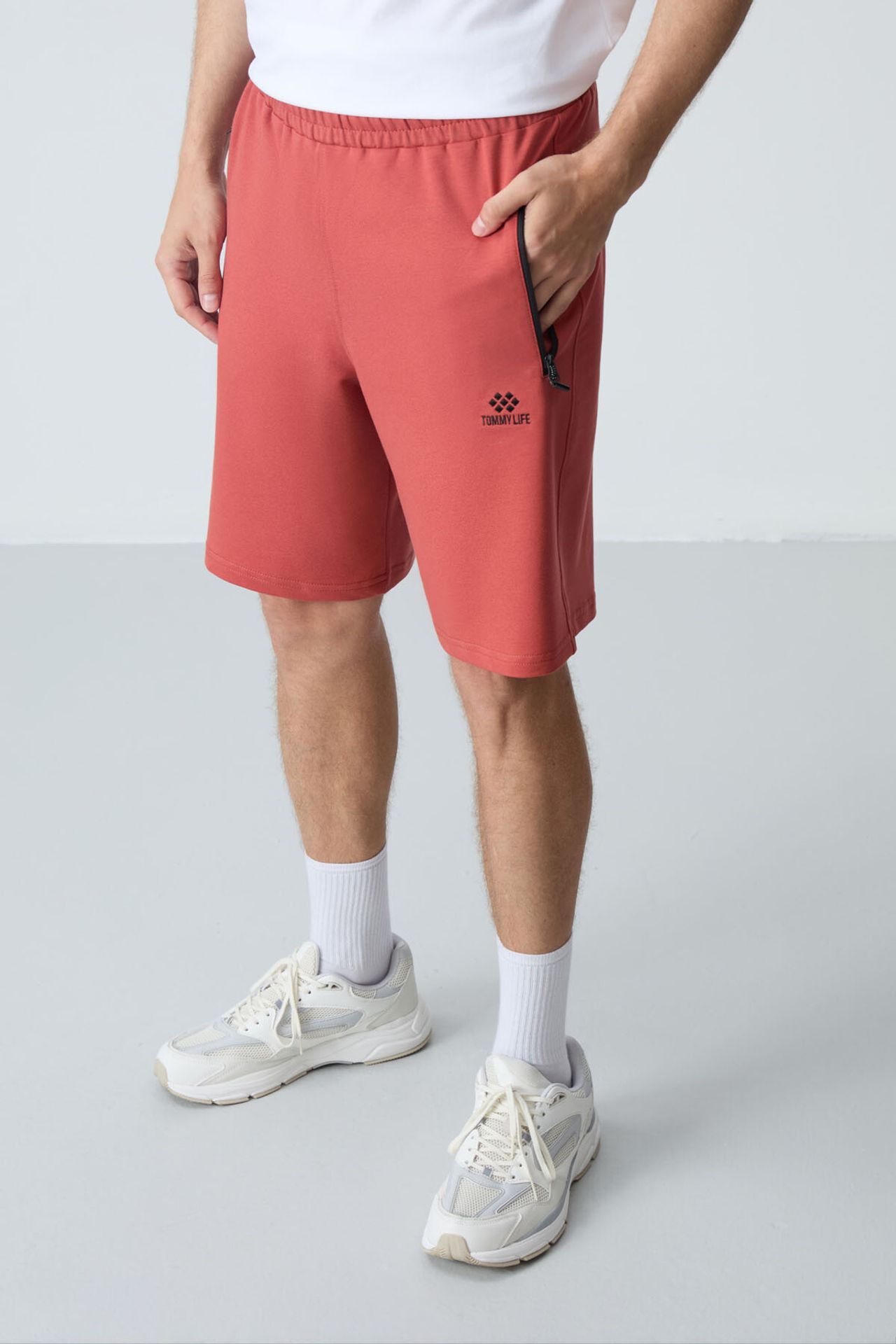TOMMY Men's Regular-fit Knit Sweat Shorts 2