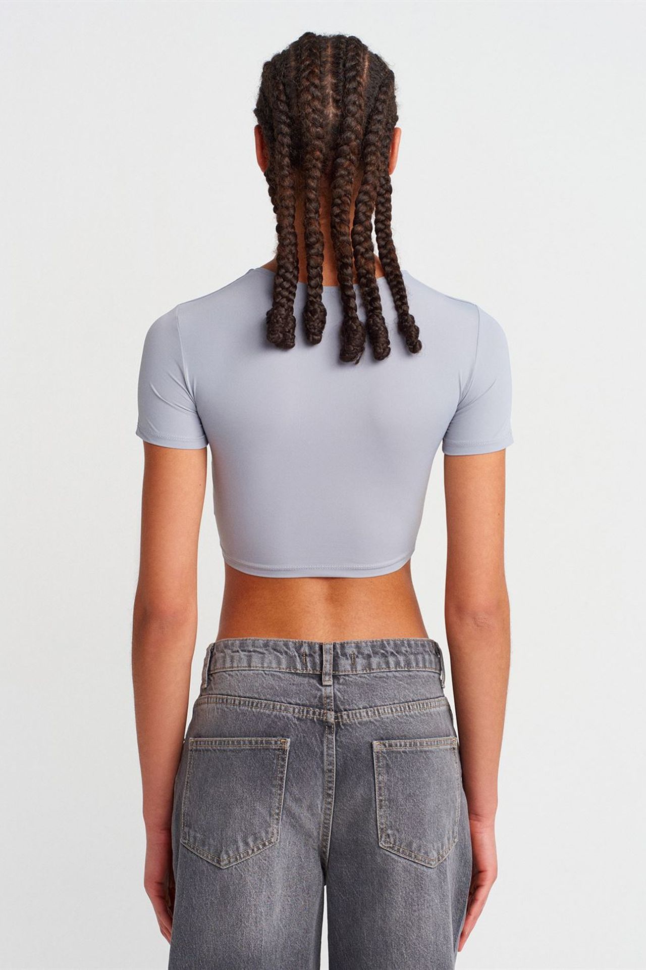 DILVIN Women’s Slim Fit Crop T-Shirt 2
