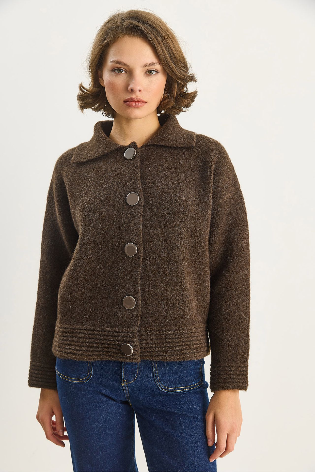 LUCCI Knit Cardigan with Button Closure 3