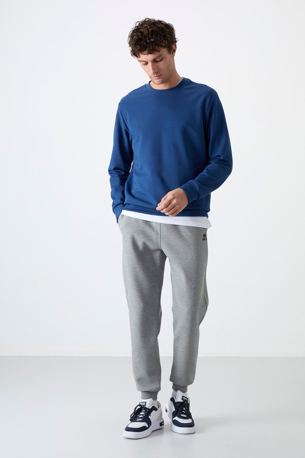 TOMMY Men's Slim Jogger Sweatpants 6