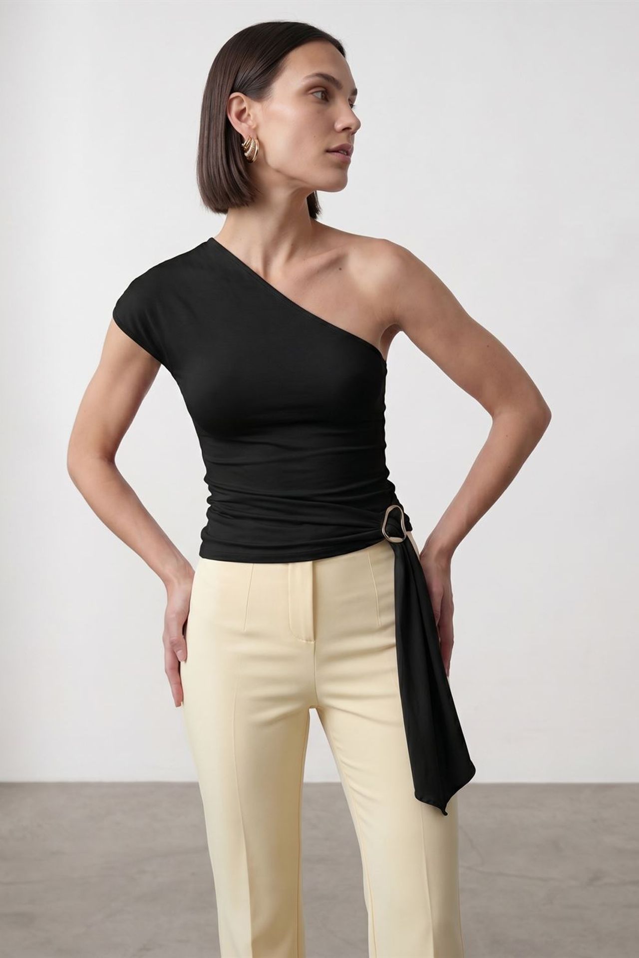 DILVIN Asymmetrical Tie Detail Blouse 1