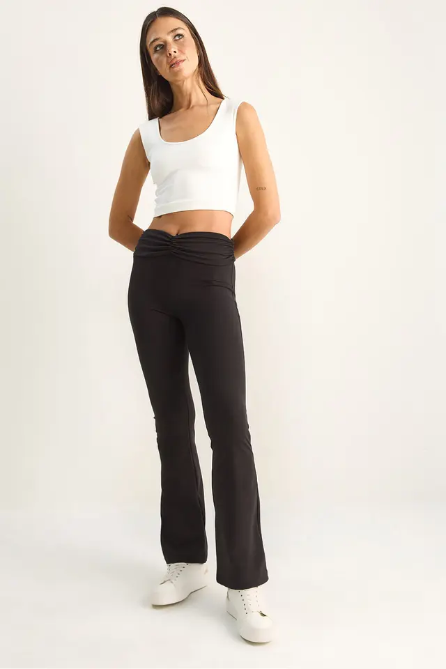 LUCCI High-Waist Flare Leggings