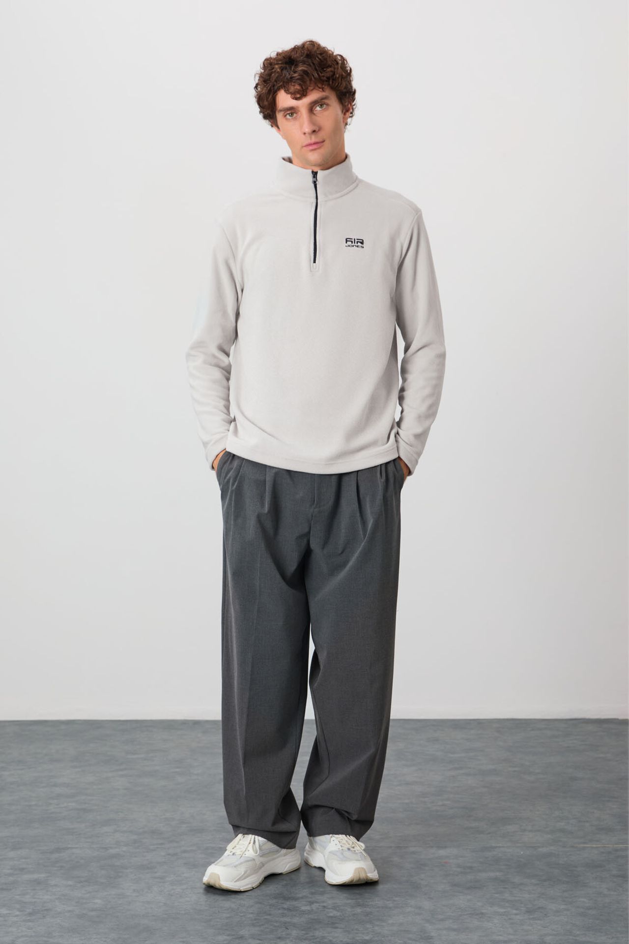 TOMMY Men's Plush Half-Zip Sweatshirt 3
