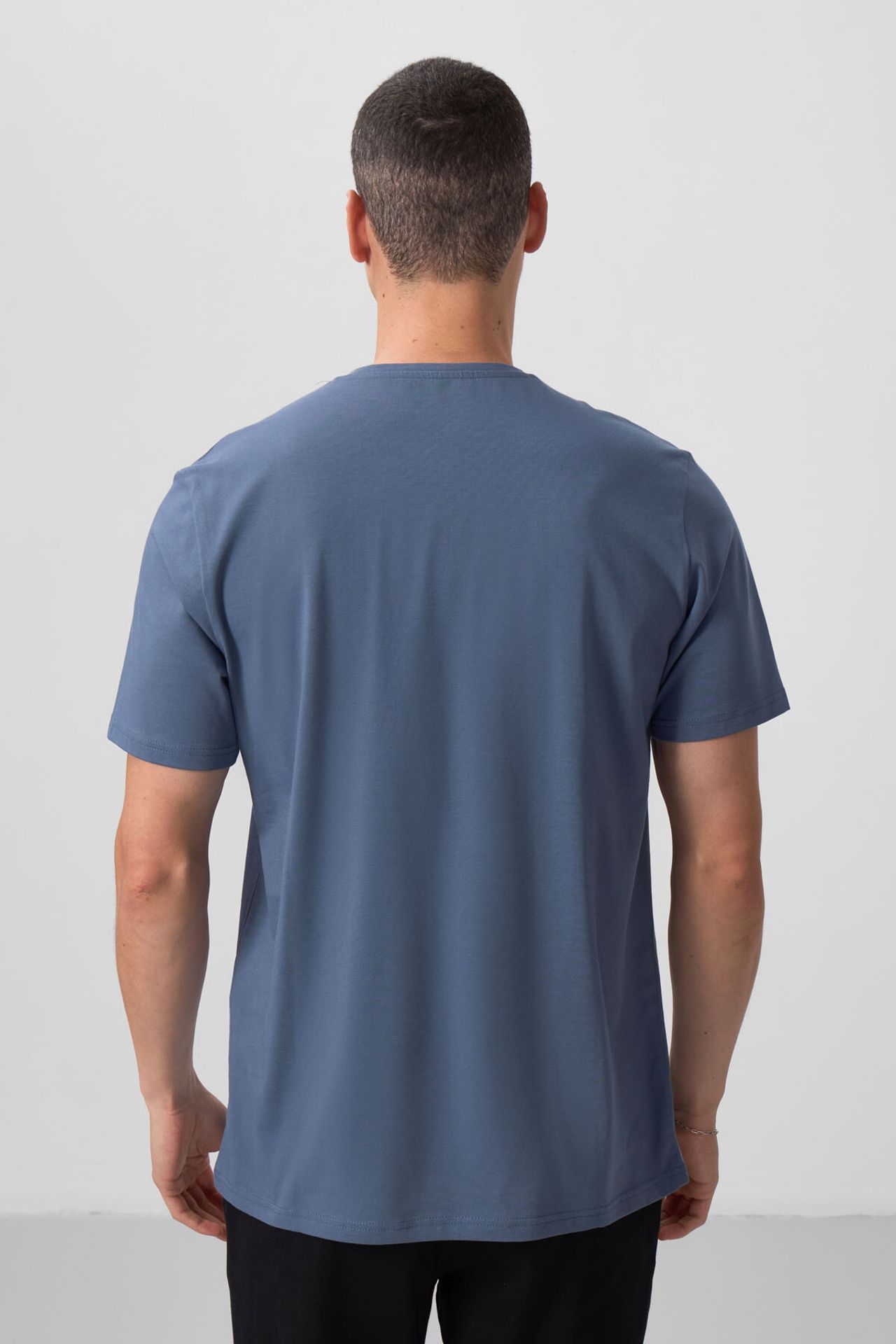 TOMMY Men's V-Neck Short Sleeve T-Shirt 6
