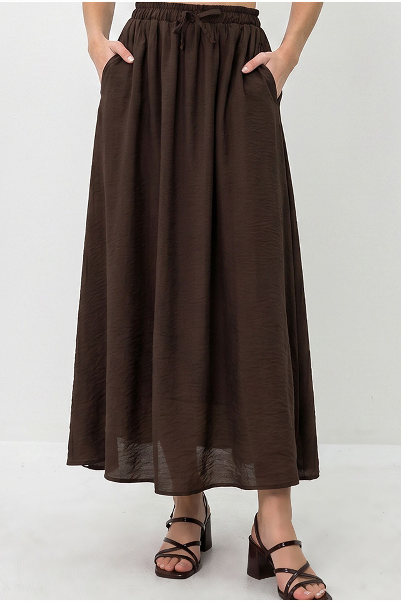 LUCCI V-Neck Vest and Maxi Skirt Two-Piece Coord Set 5