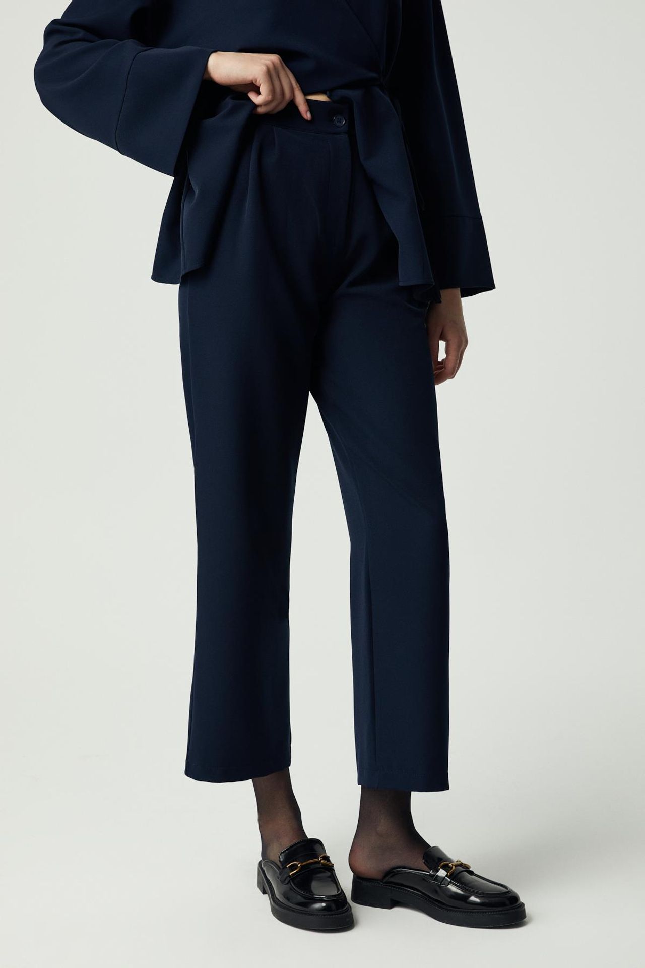 ETHIQUET V-Neck Long Sleeve Wide Leg 2-Piece Set 6