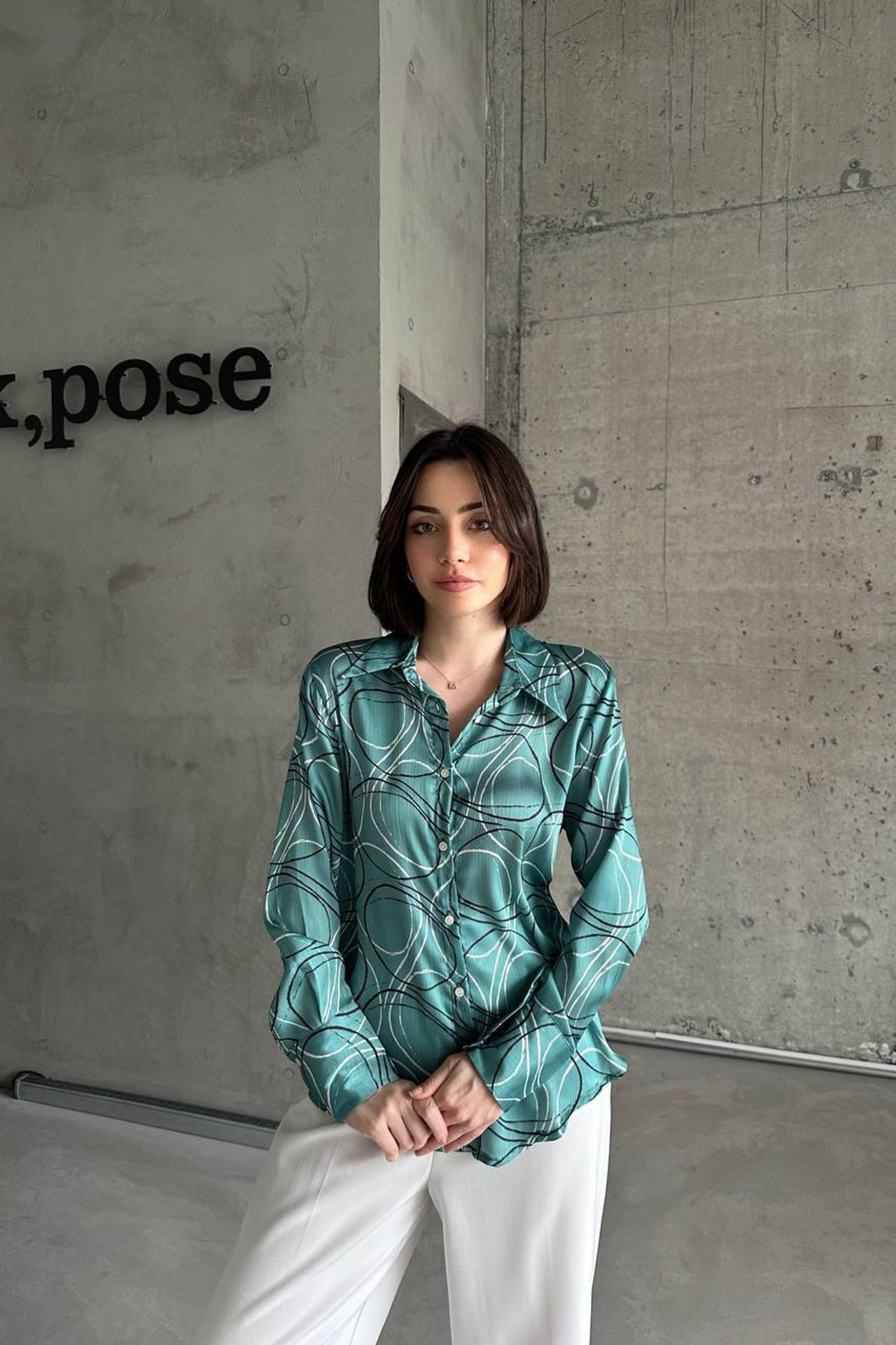 MY FASHION Geometric Print Long Sleeve Shirt with Button Closure 3