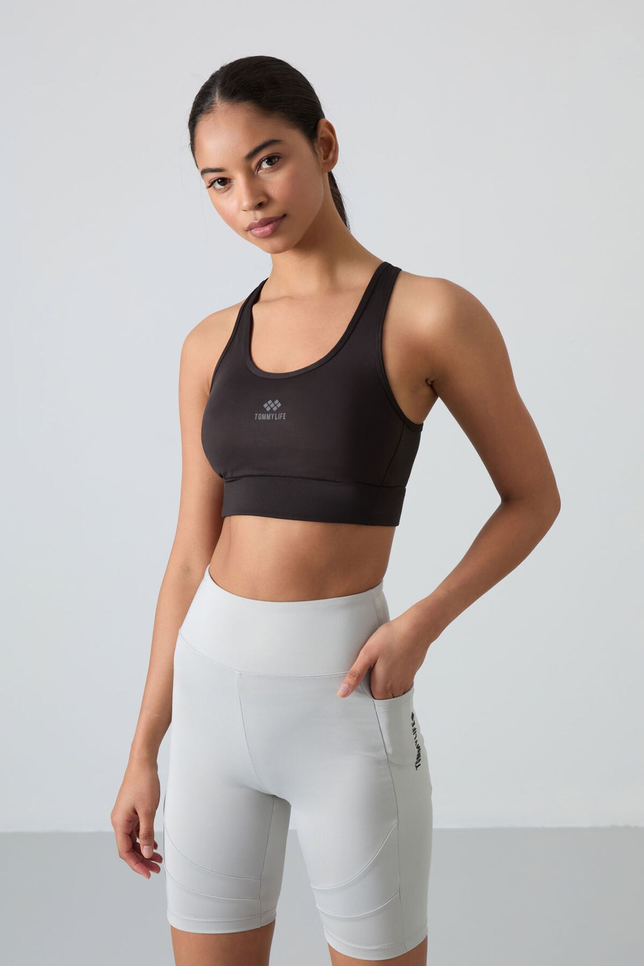 TOMMY Fitted Sleeveless Crop Sports Top 5