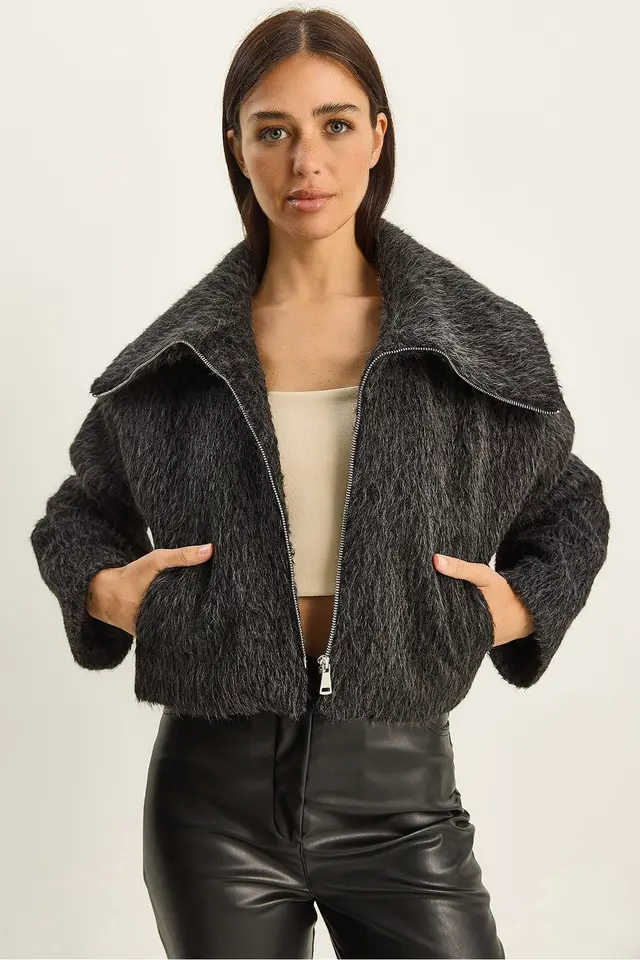LUCCI Textured Plush Bomber with Zipper Closure