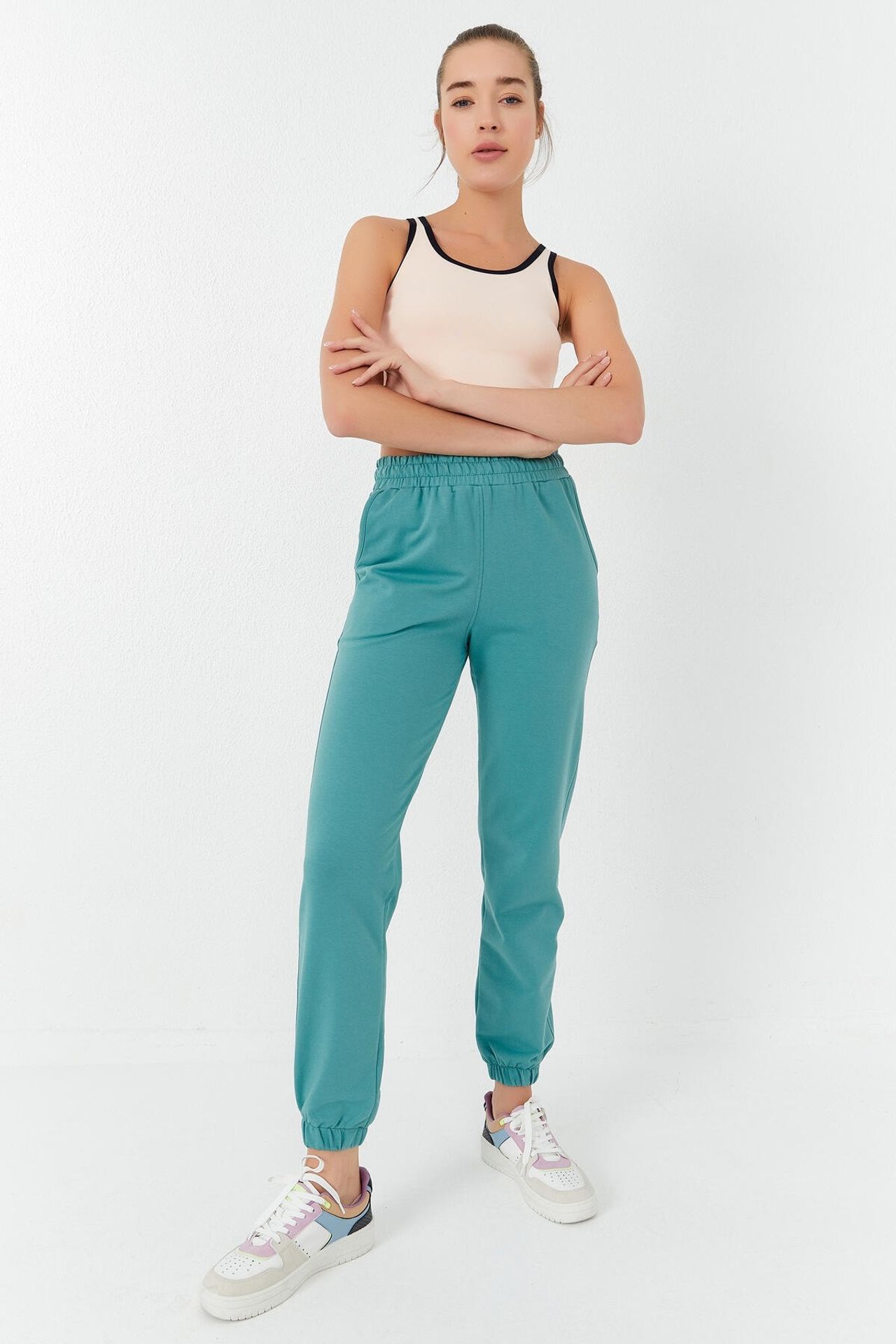 TOMMY Ribbed Sleeveless Crop Top 2