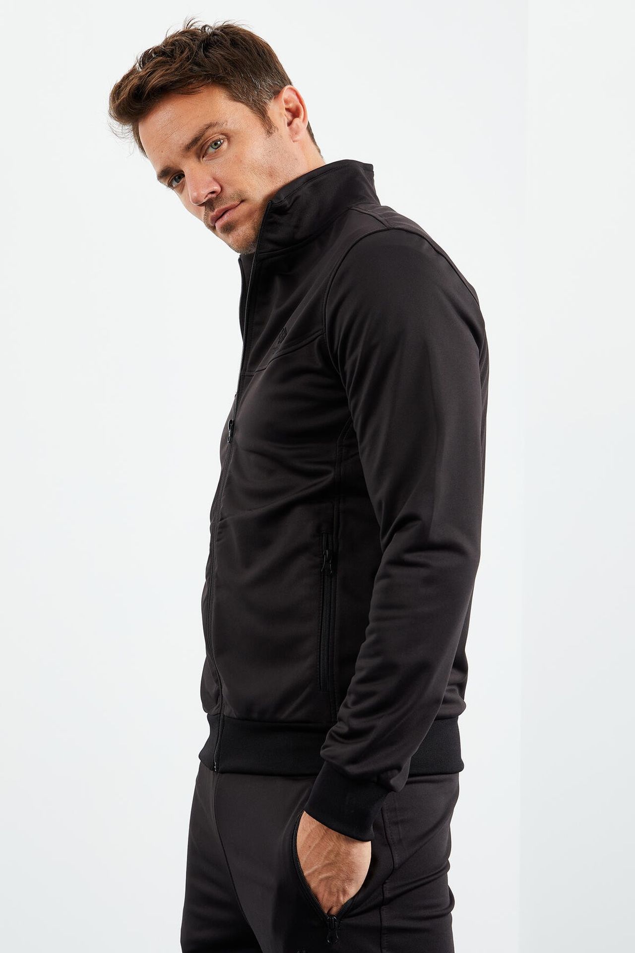 TOMMY Men's Scuba Knit Active Set With Zipper Collar 6