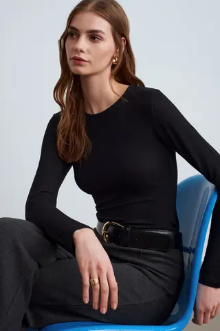 Siyah