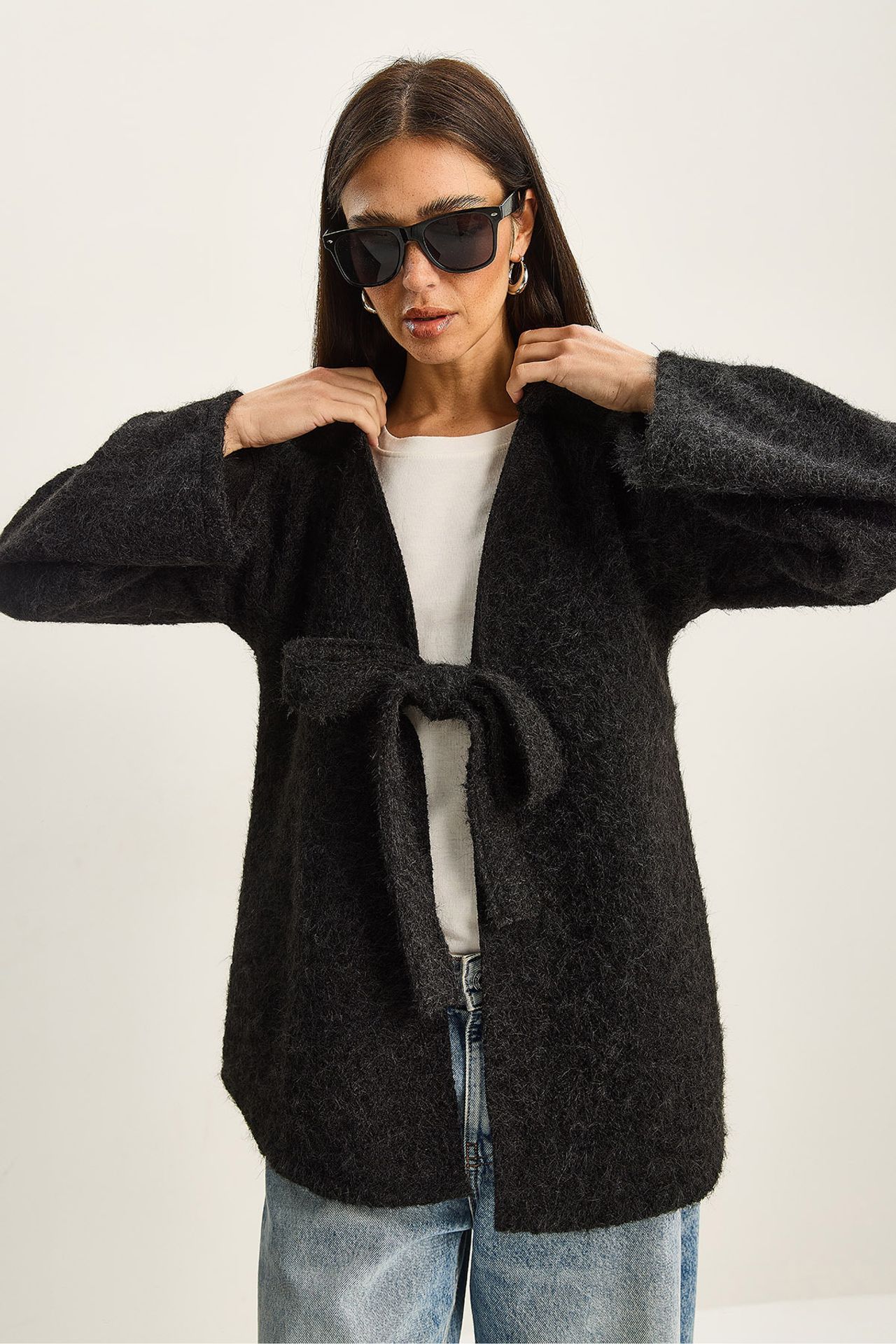 LUCCI Textured Oversized V-Neck Tie Closure Cardigan 4