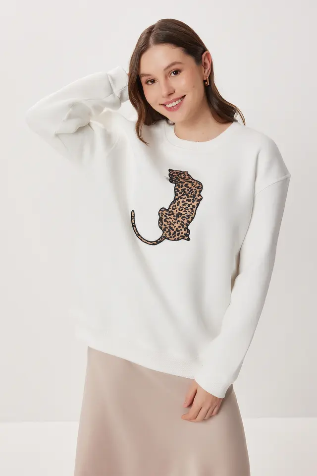 ISTANBUL Crew Neck Long Sleeve Knitted Sweatshirt