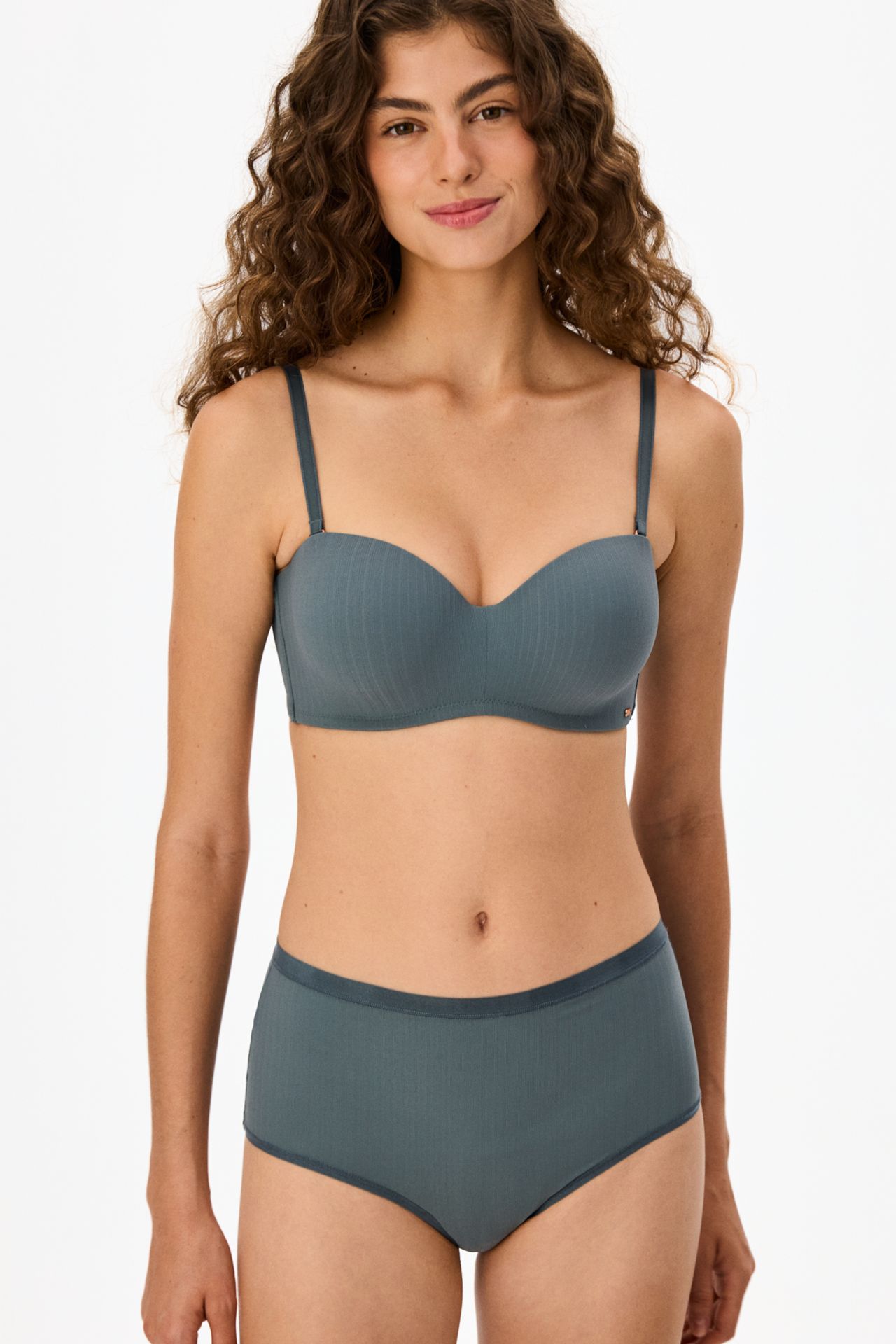 PENTI Lotus Essentials Padded Bra 1