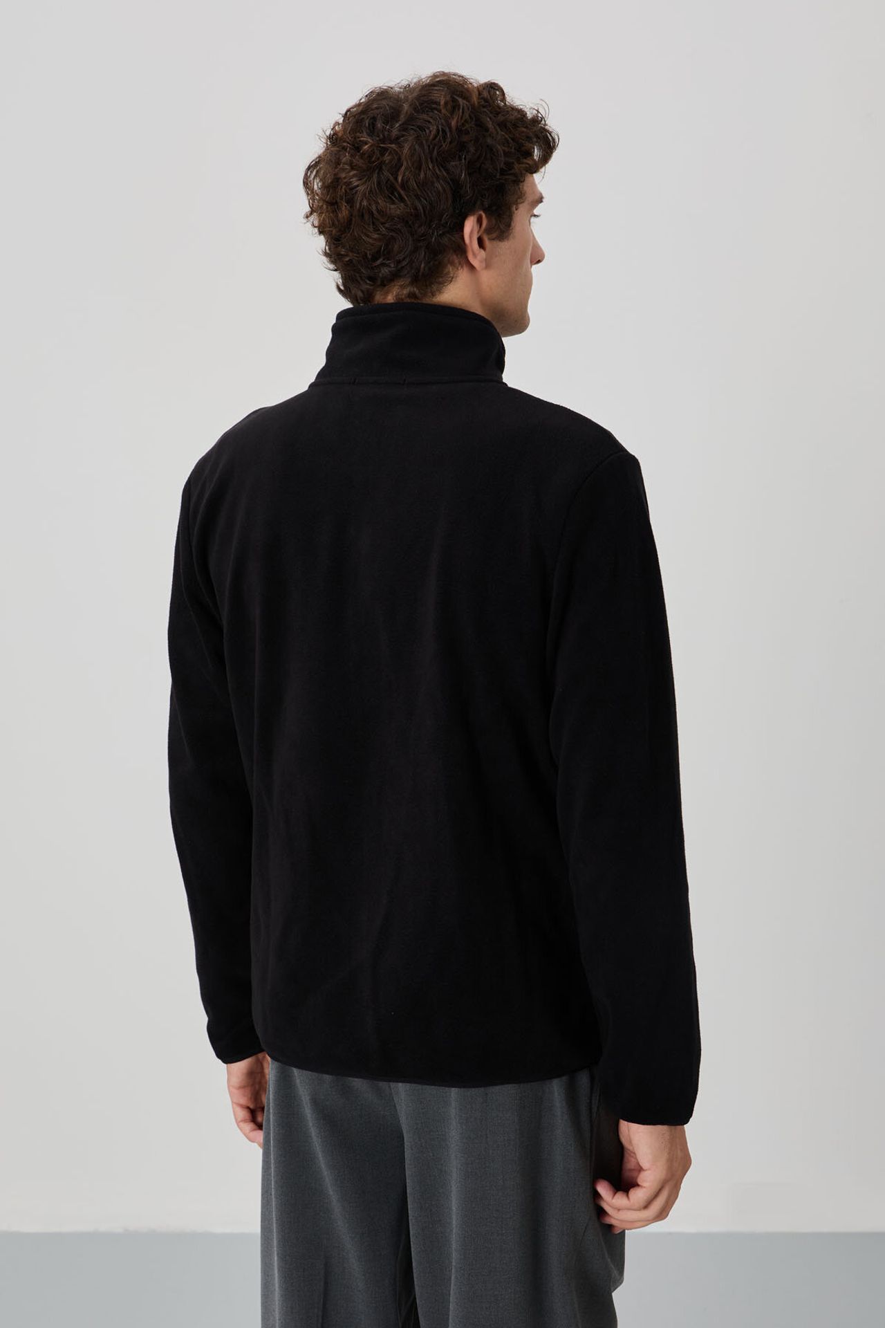 TOMMY Men's Plush Zip-Front Sweatshirt 4