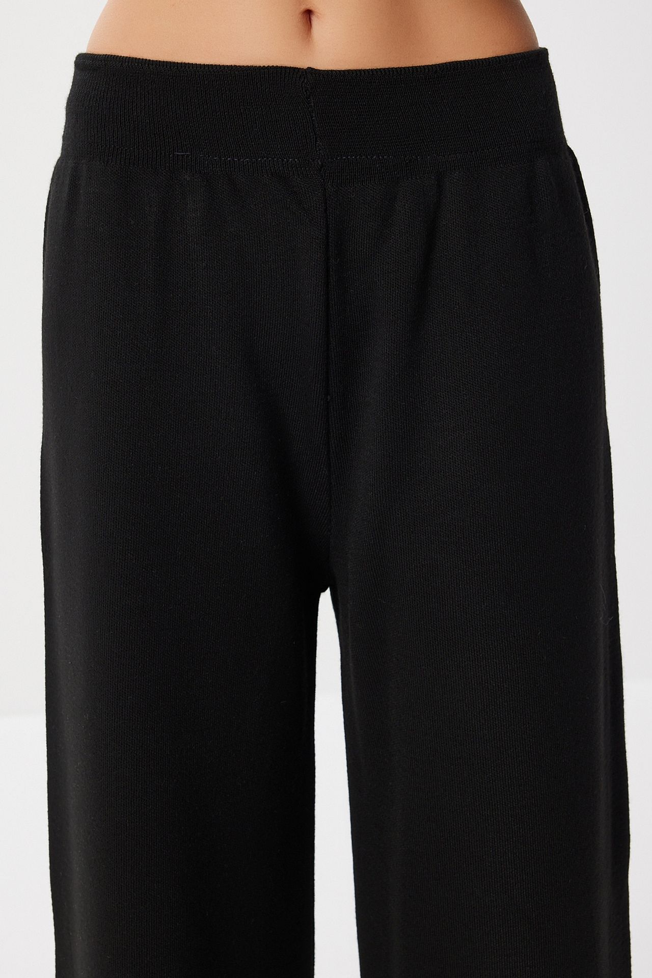 ISTANBUL Oversized Tie Detail V-Neck Knitwear Two-Piece Set 6